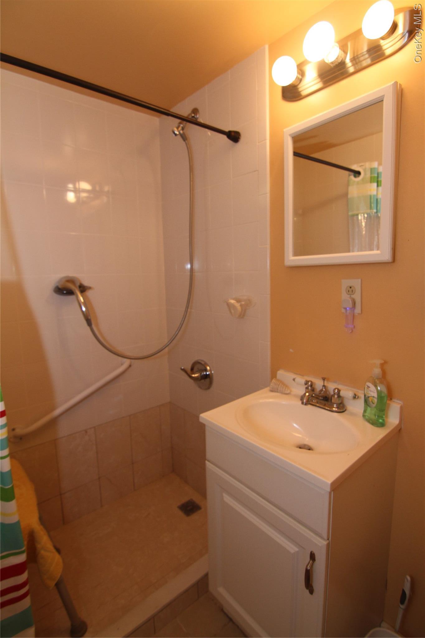 Coop Lexington  Westchester County, NY 10567, MLS-880547-29