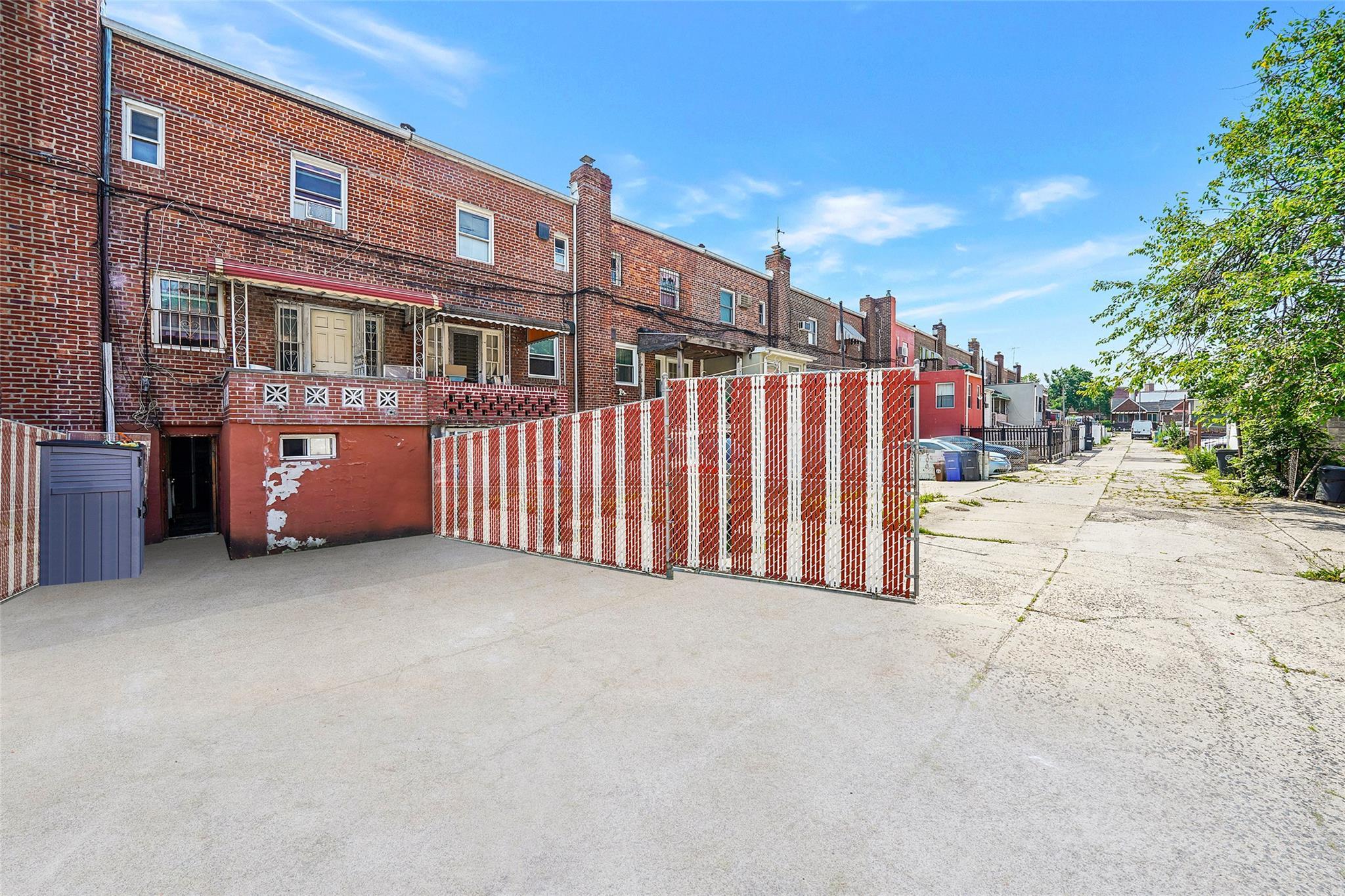 Single Family Branton  Brooklyn, NY 11236, MLS-880555-20