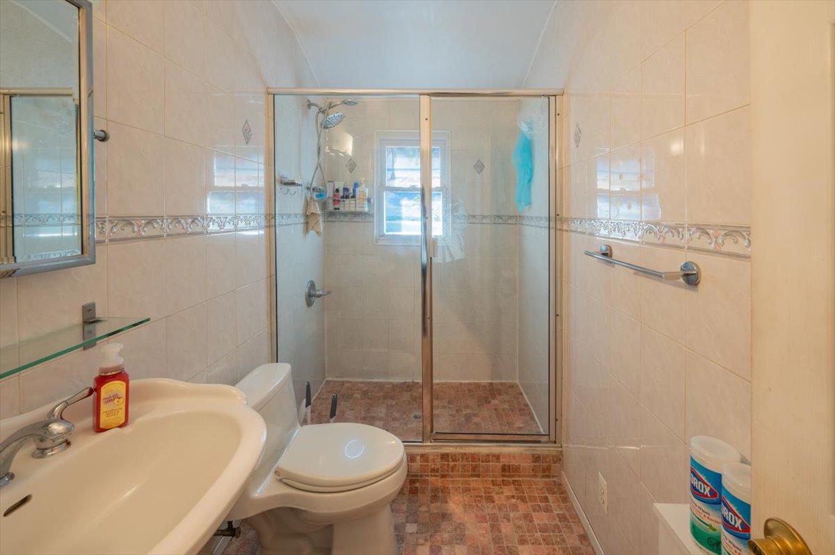 Single Family Pompeii  Queens, NY 11423, MLS-880556-21