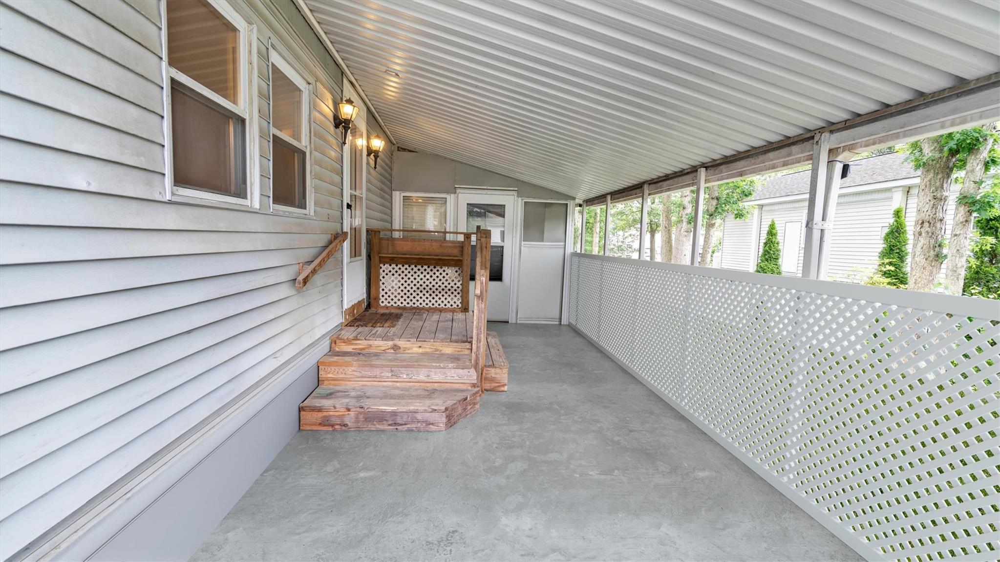 Single Family Daisy  Suffolk County, NY 11716, MLS-880566-2