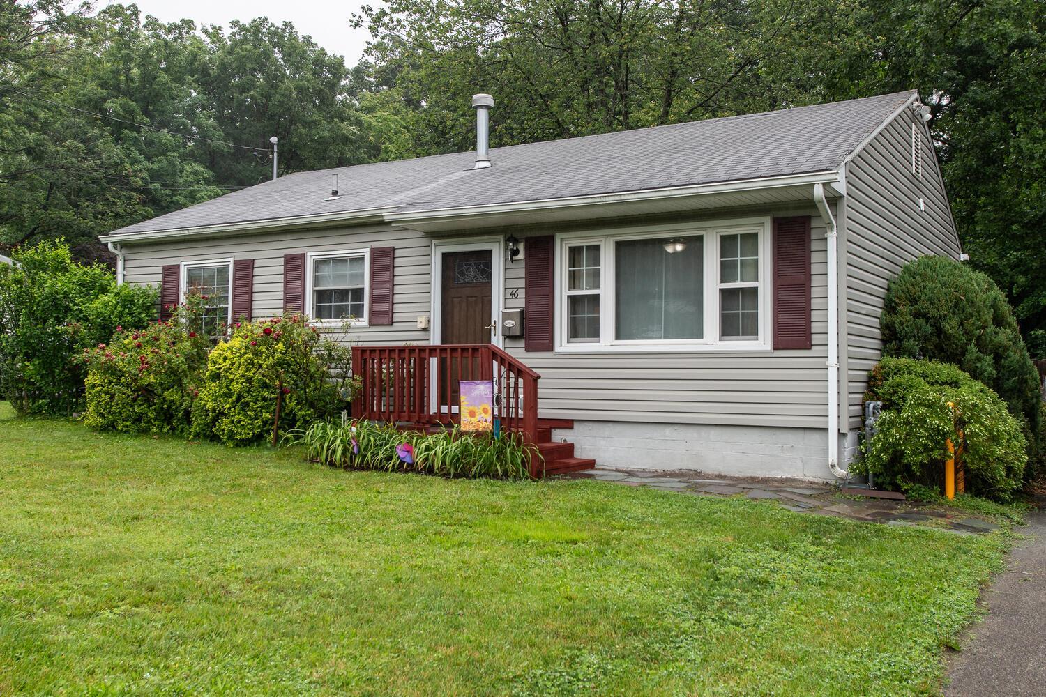 Single Family Van Wyck  Dutchess County, NY 12601, MLS-880573-2