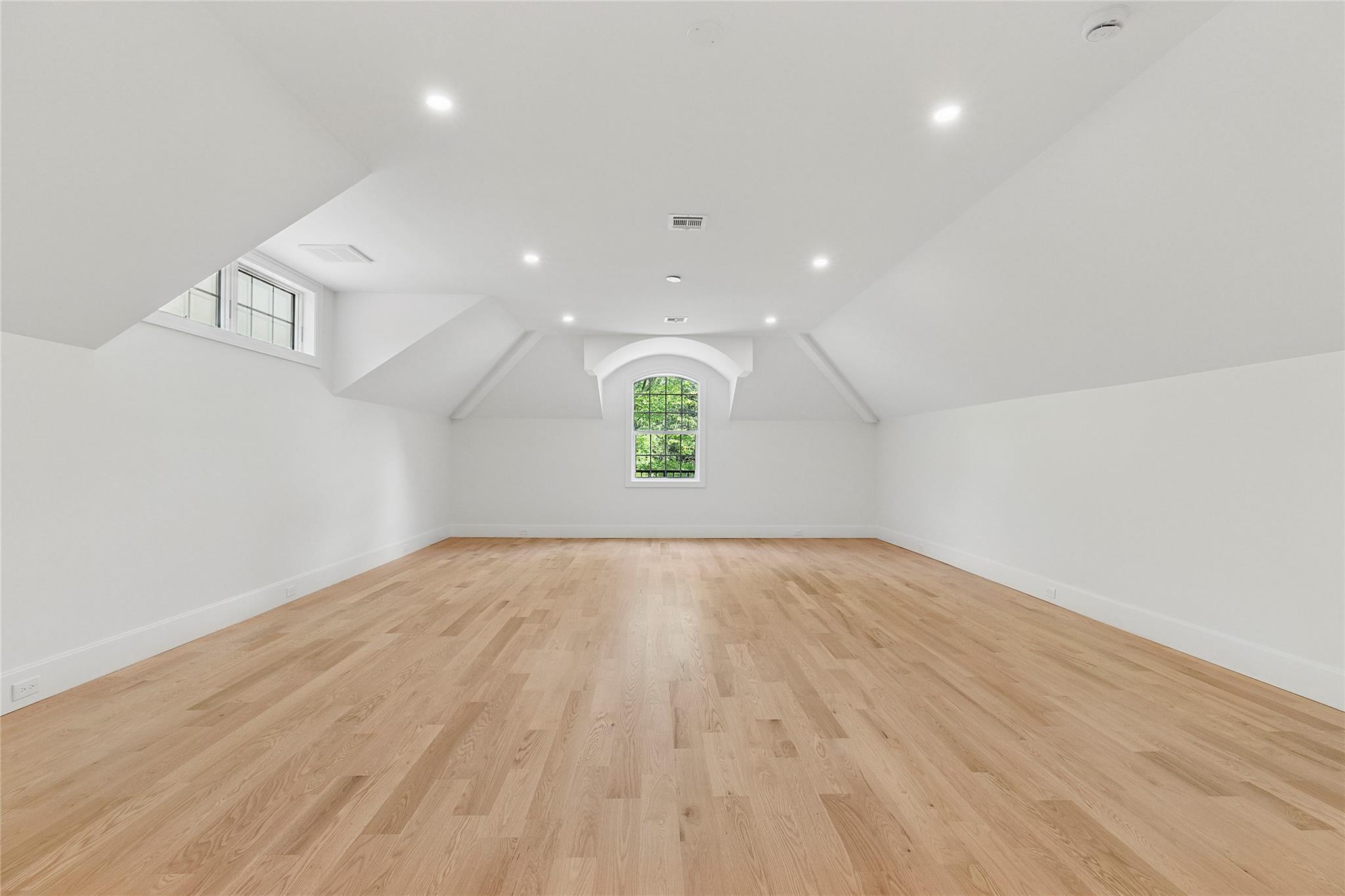 Single Family Chelsea  Suffolk County, NY 11746, MLS-880579-29
