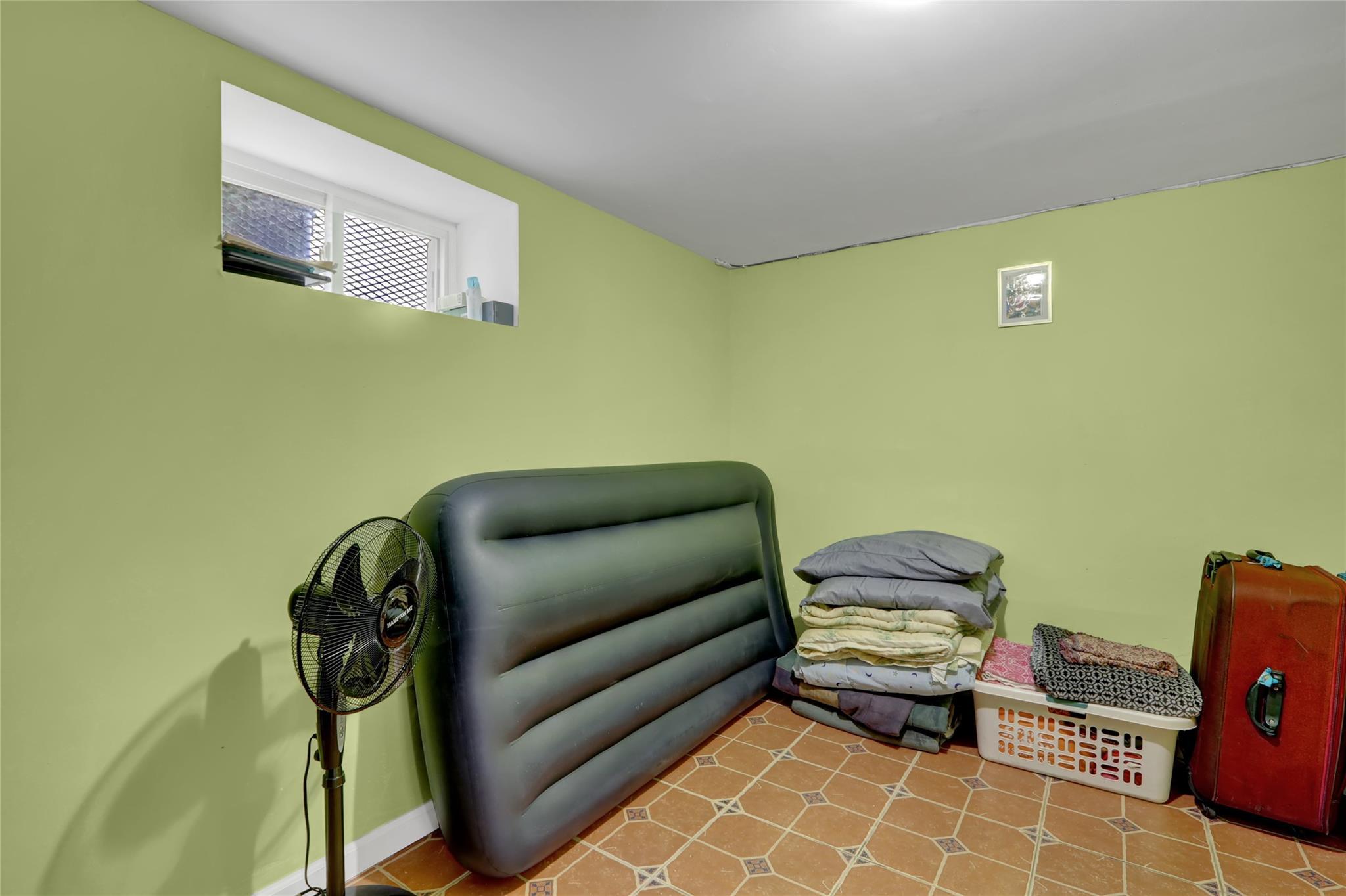 Single Family 239th  Queens, NY 11426, MLS-880625-25