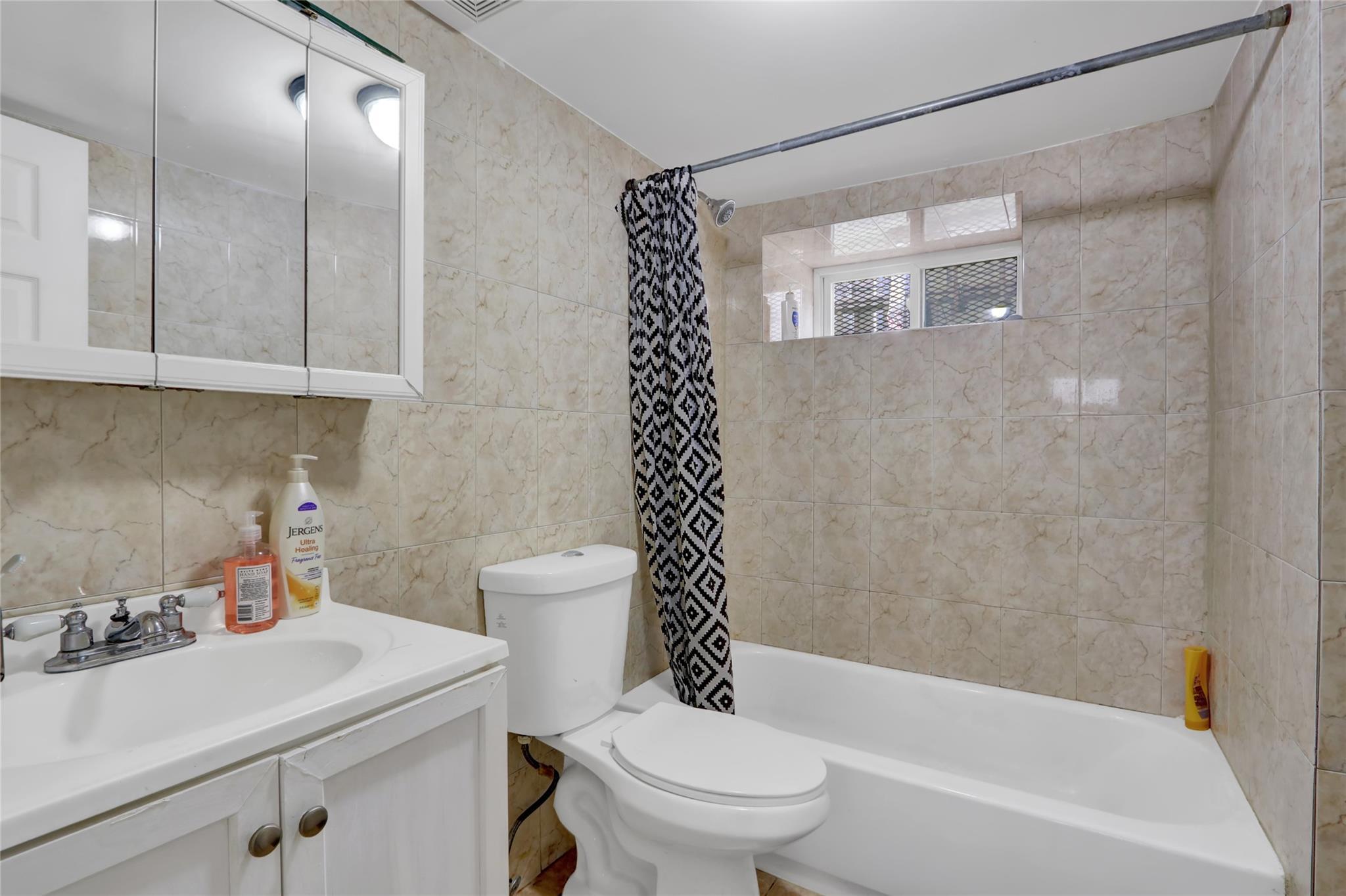 Single Family 239th  Queens, NY 11426, MLS-880625-26