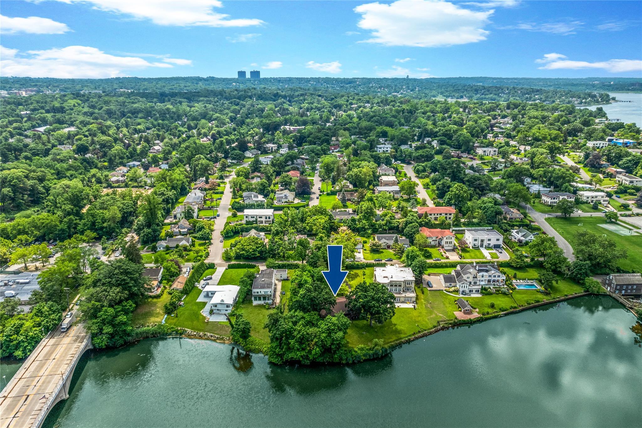 Single Family Gristmill  Nassau County, NY 11023, MLS-880626-6