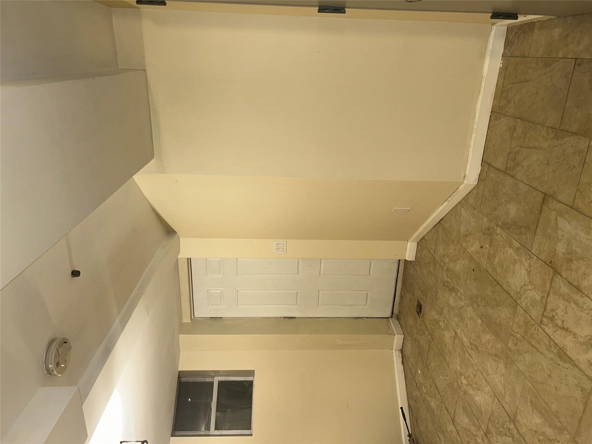Apartment Martense  Brooklyn, NY 11226, MLS-880631-12