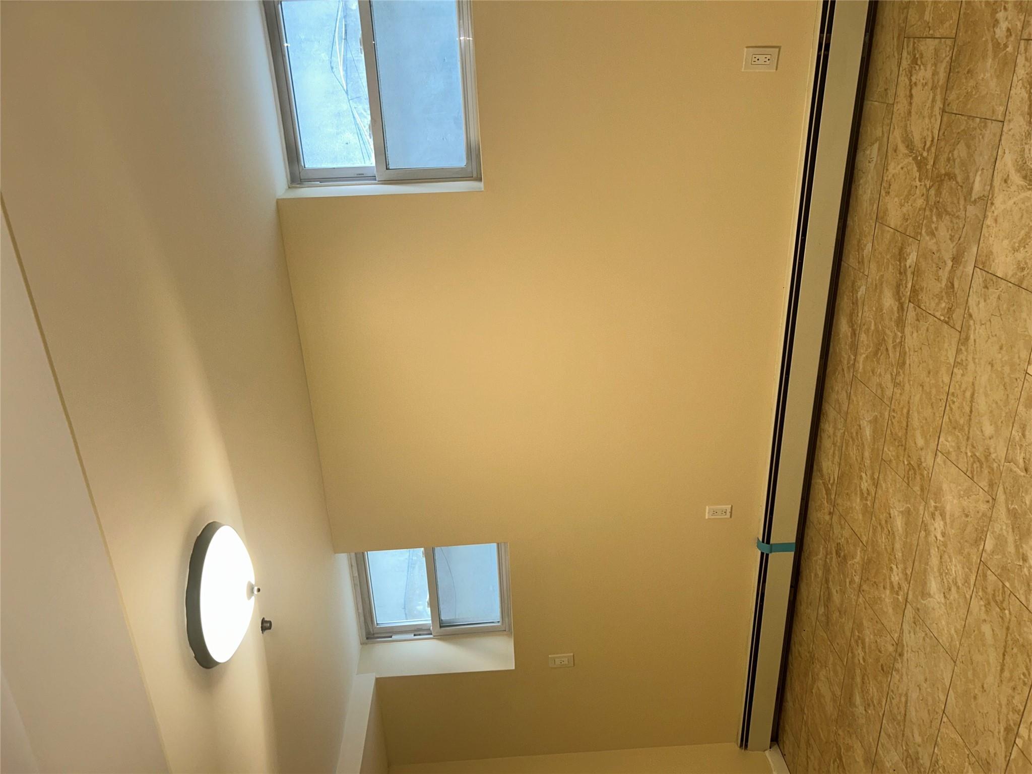 Apartment Martense  Brooklyn, NY 11226, MLS-880631-3