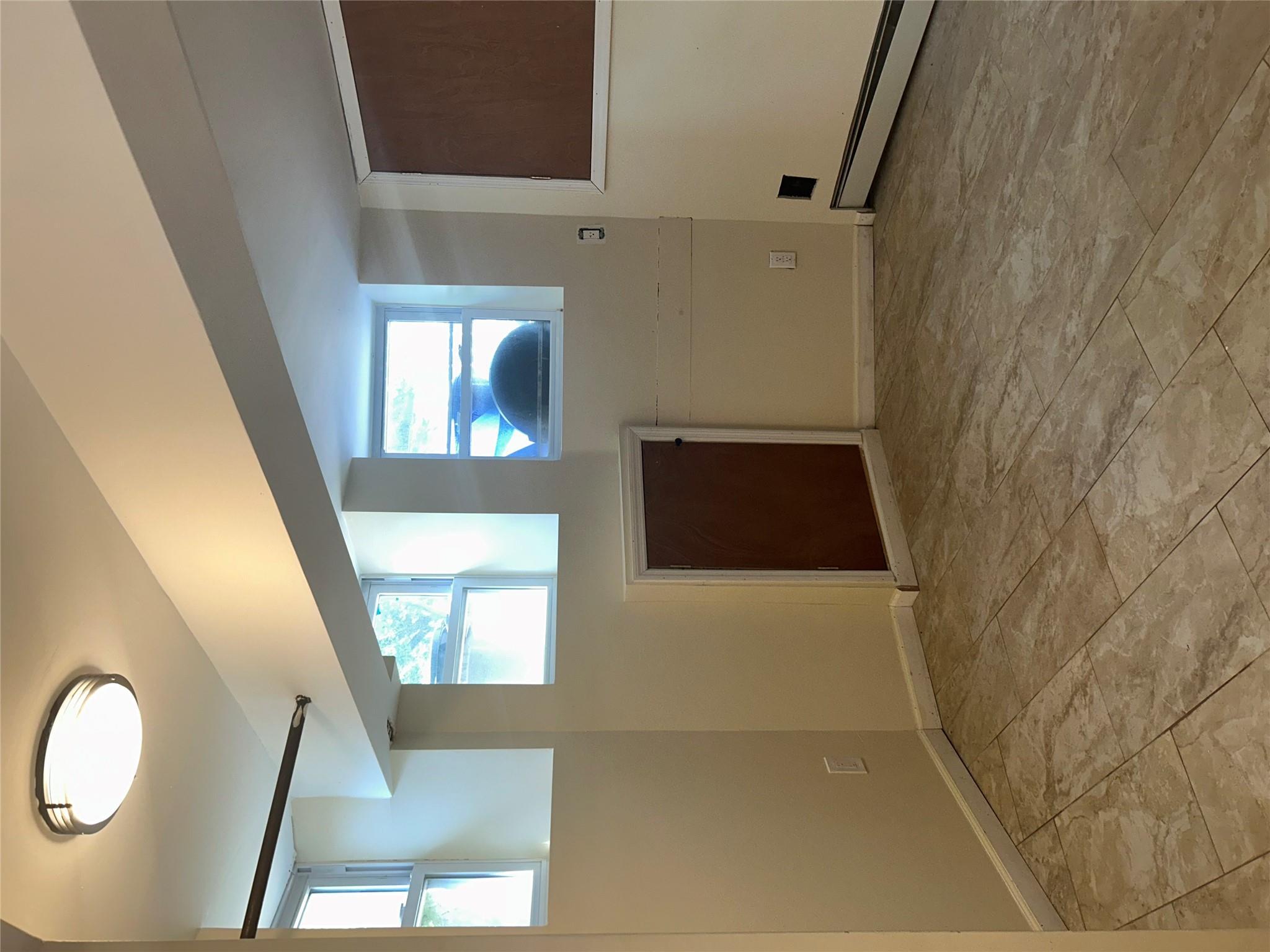 Apartment Martense  Brooklyn, NY 11226, MLS-880631-6