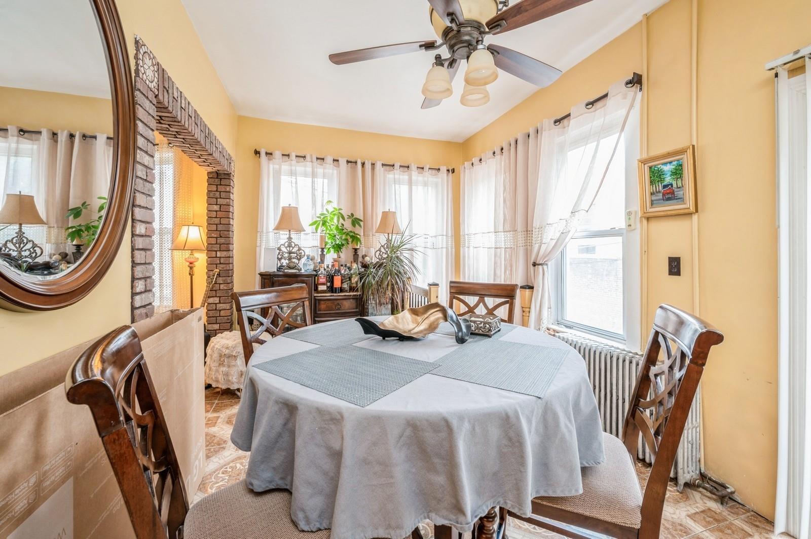 Single Family Kinsella  Bronx, NY 10462, MLS-880640-12