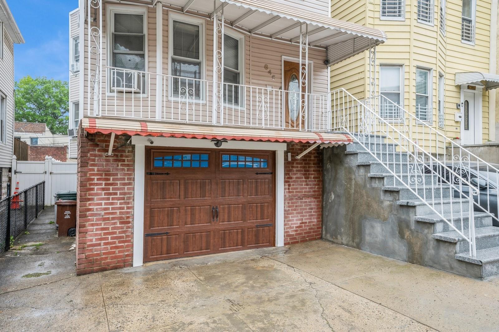 Single Family Kinsella  Bronx, NY 10462, MLS-880640-2