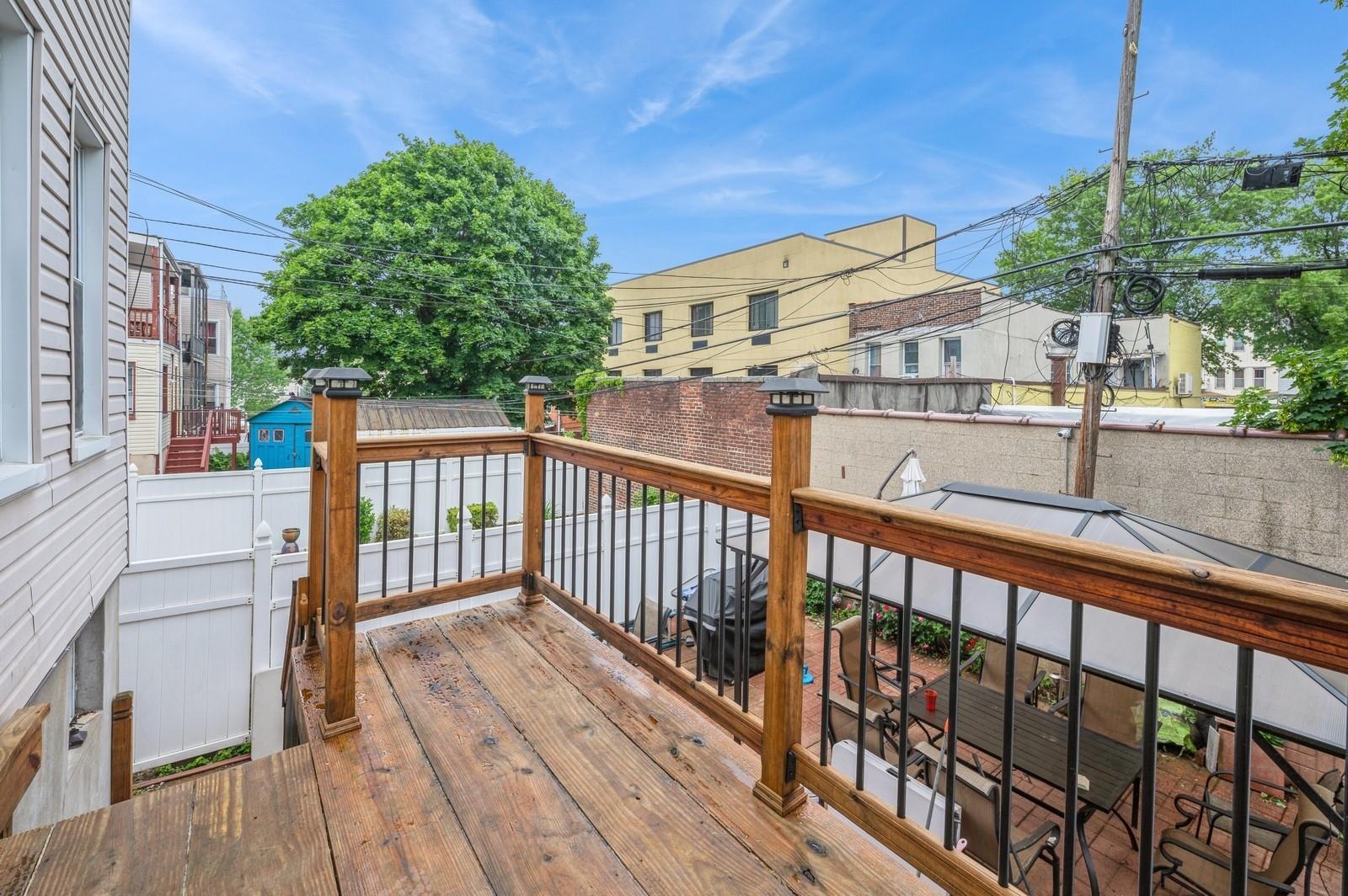 Single Family Kinsella  Bronx, NY 10462, MLS-880640-27