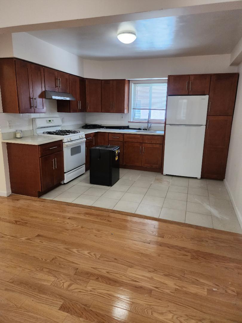Single Family 46 Rd  Queens, NY 11361, MLS-880643-4