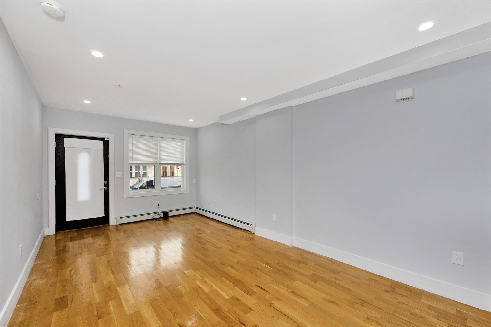 Single Family 104th Rd  Queens, NY 11433, MLS-880651-8