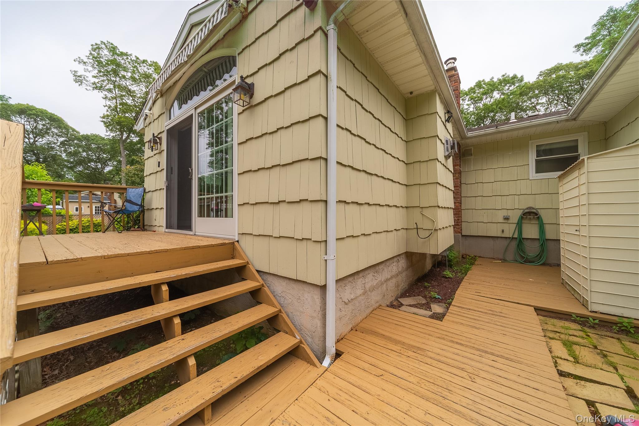 Single Family Howe Suffolk County, NY 11727, MLS-880656-25