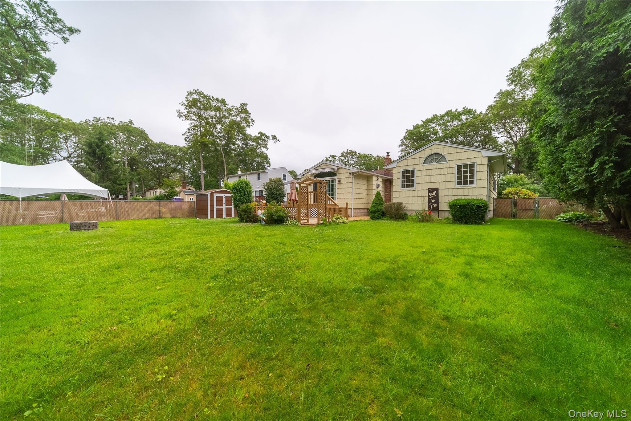 Single Family Howe Suffolk County, NY 11727, MLS-880656-27