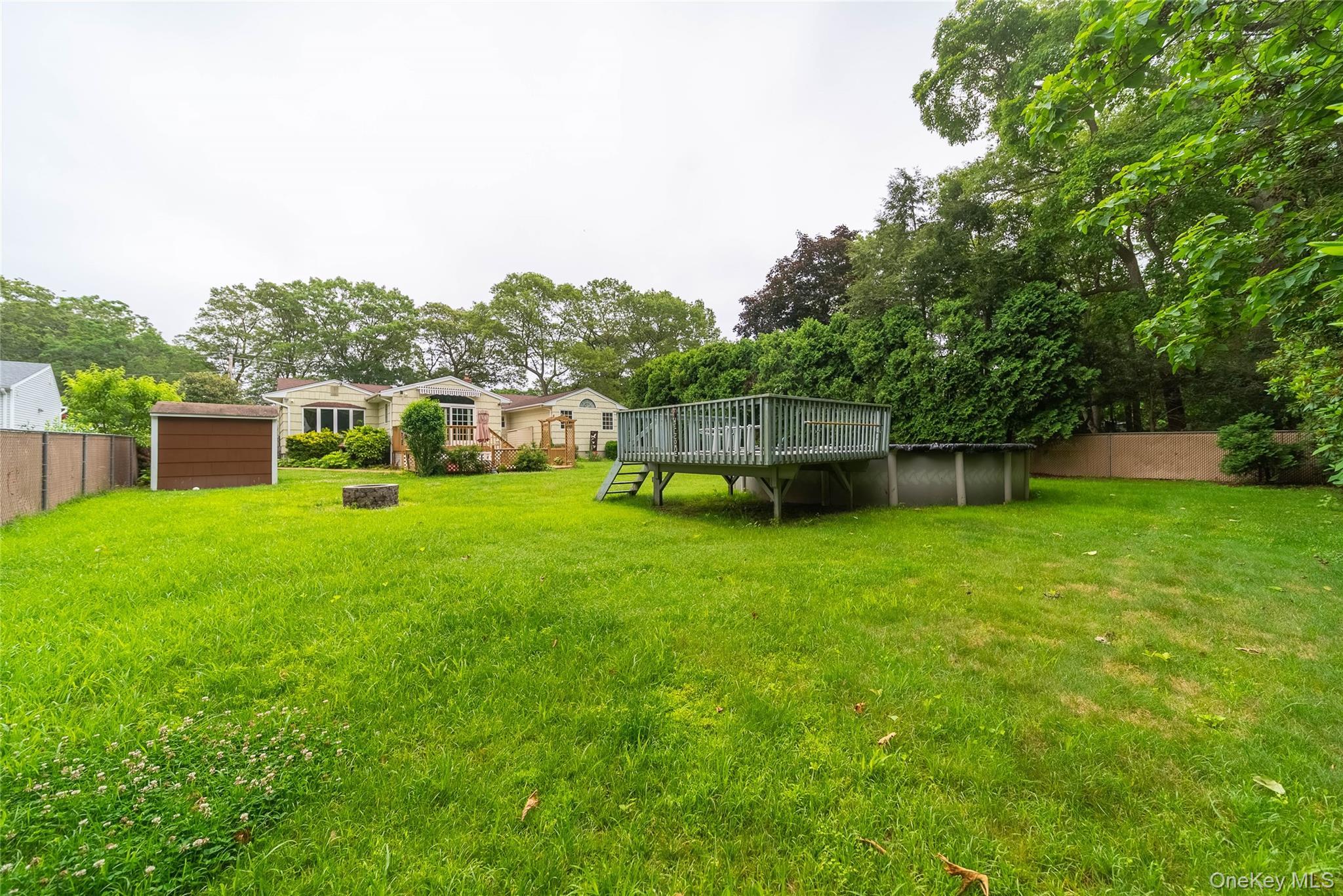 Single Family Howe Suffolk County, NY 11727, MLS-880656-28