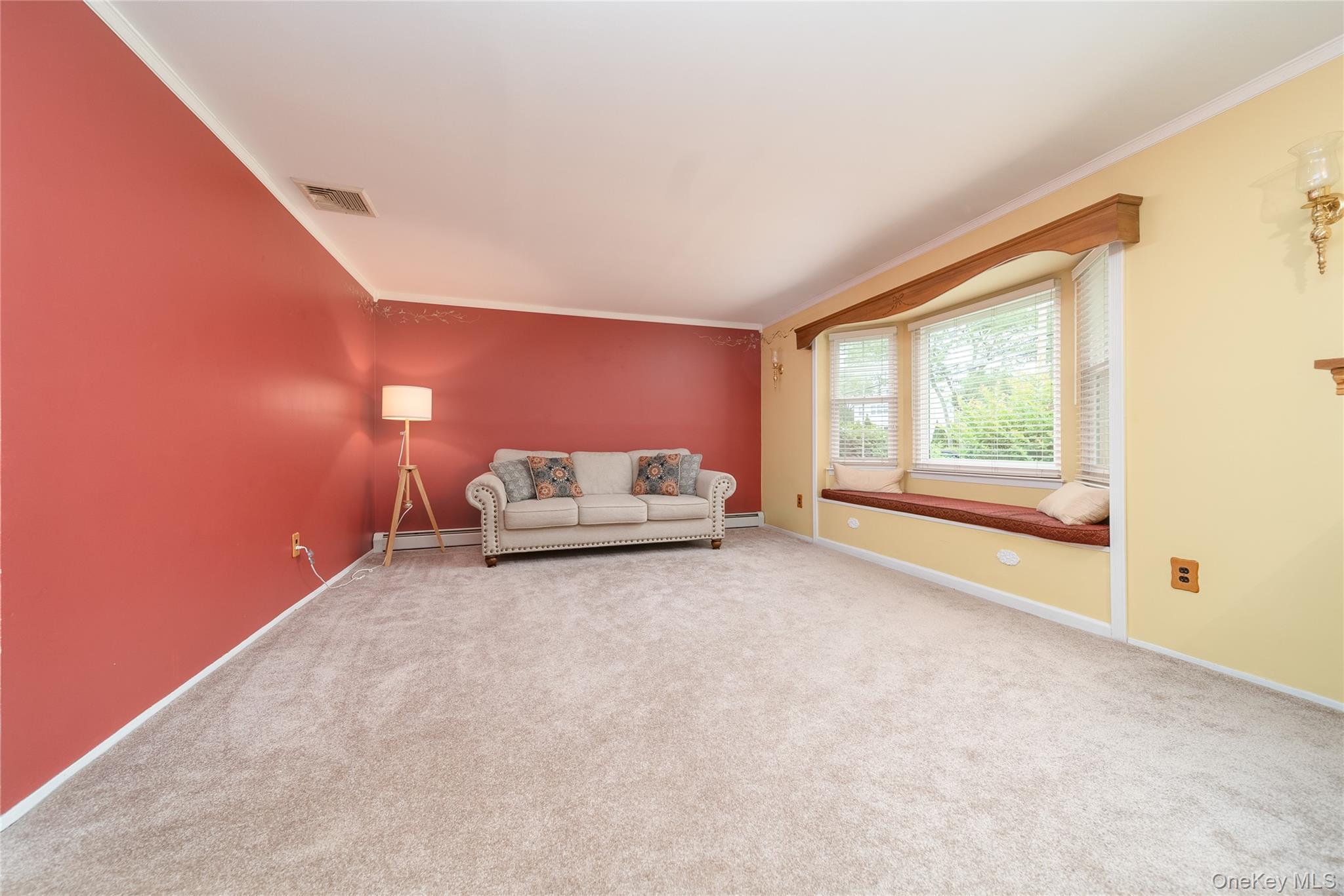 Single Family Howe Suffolk County, NY 11727, MLS-880656-8