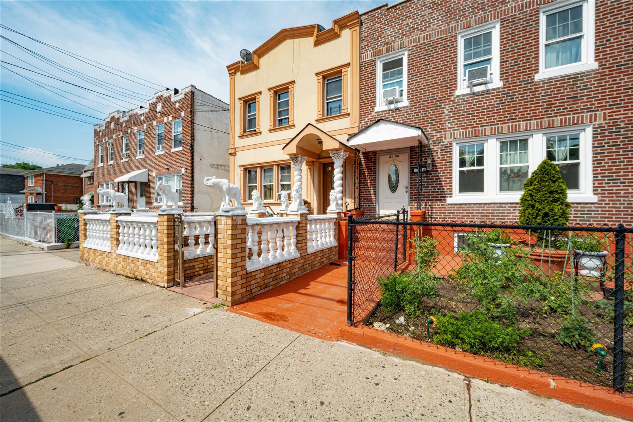 Single Family 100  Queens, NY 11369, MLS-880658-3