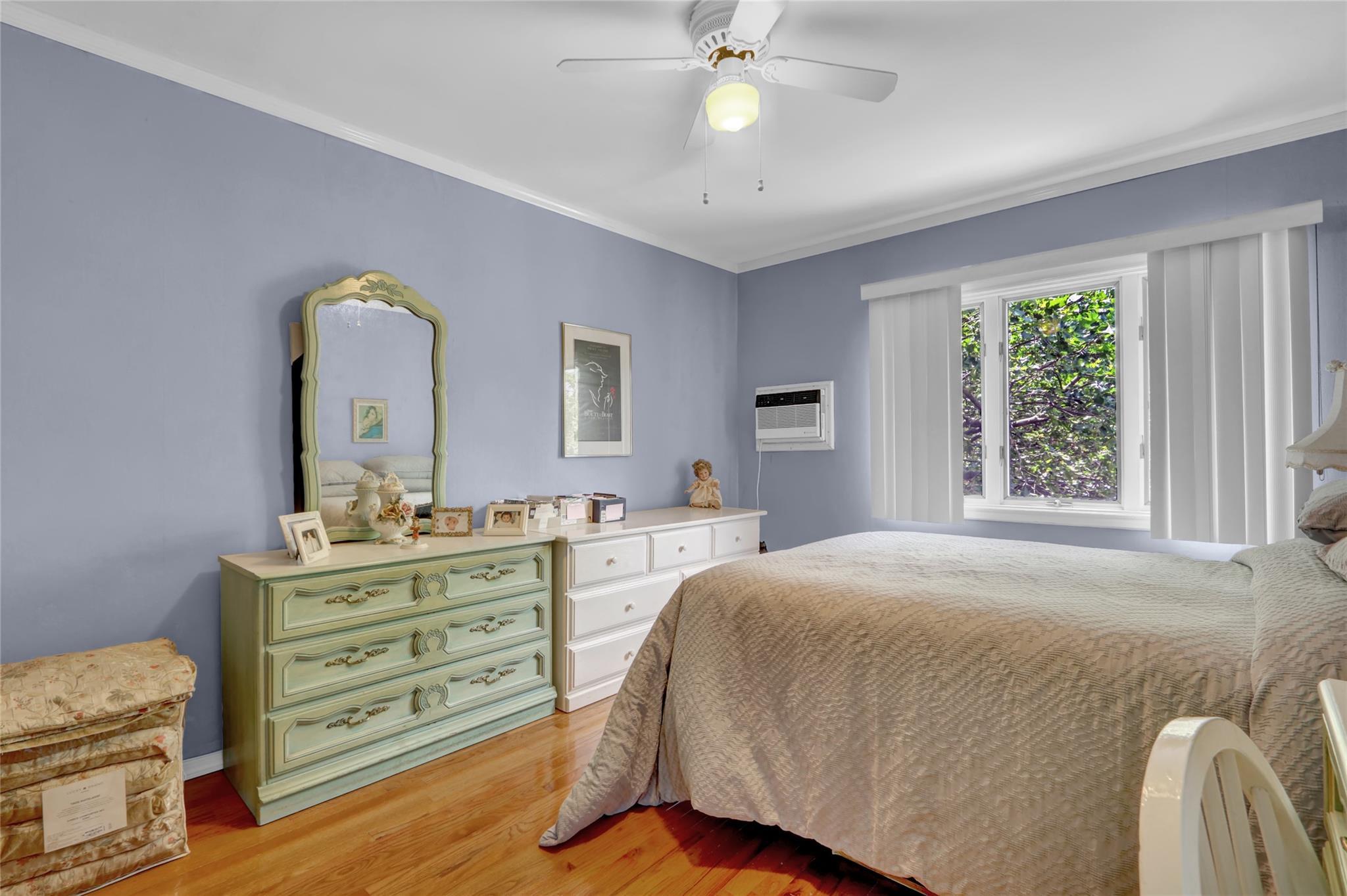 Single Family 76th  Queens, NY 11370, MLS-880659-14