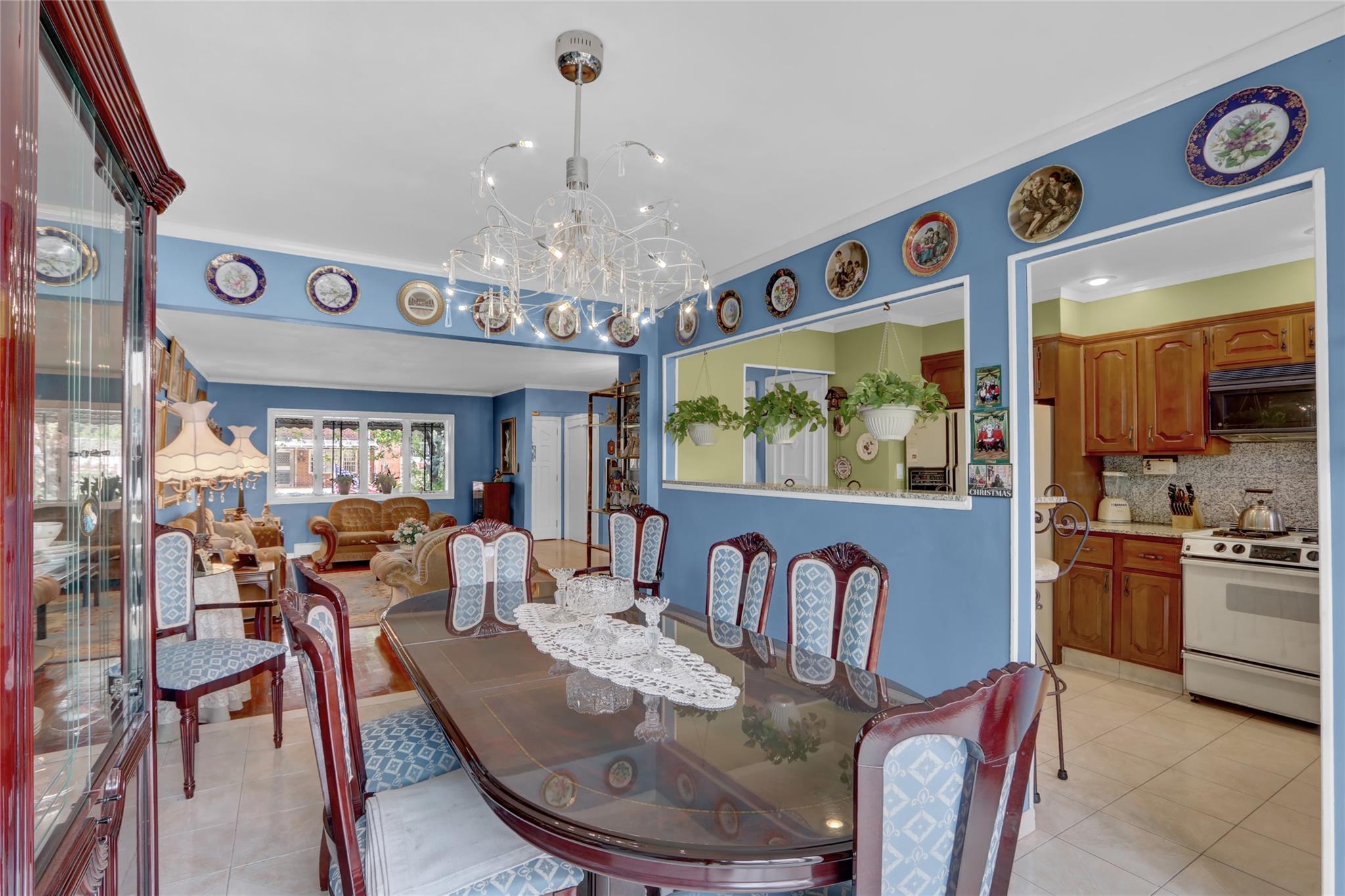 Single Family 76th  Queens, NY 11370, MLS-880659-7
