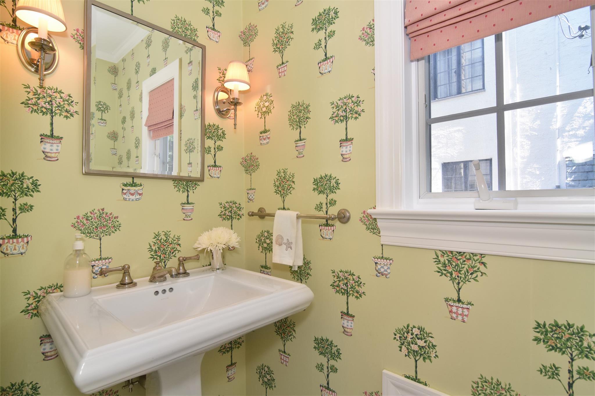 Single Family Midland  Westchester County, NY 10708, MLS-880661-6