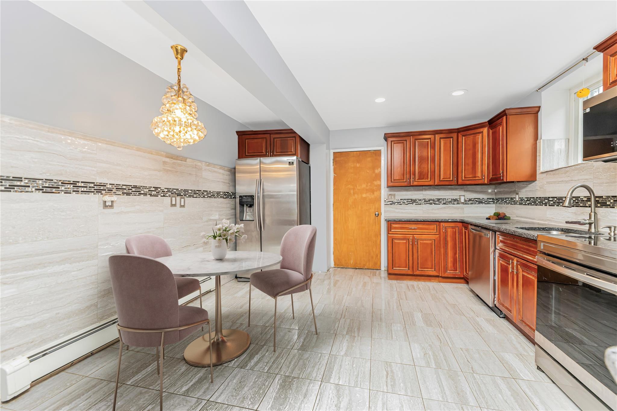 Single Family Delanoy  Bronx, NY 10469, MLS-880667-28
