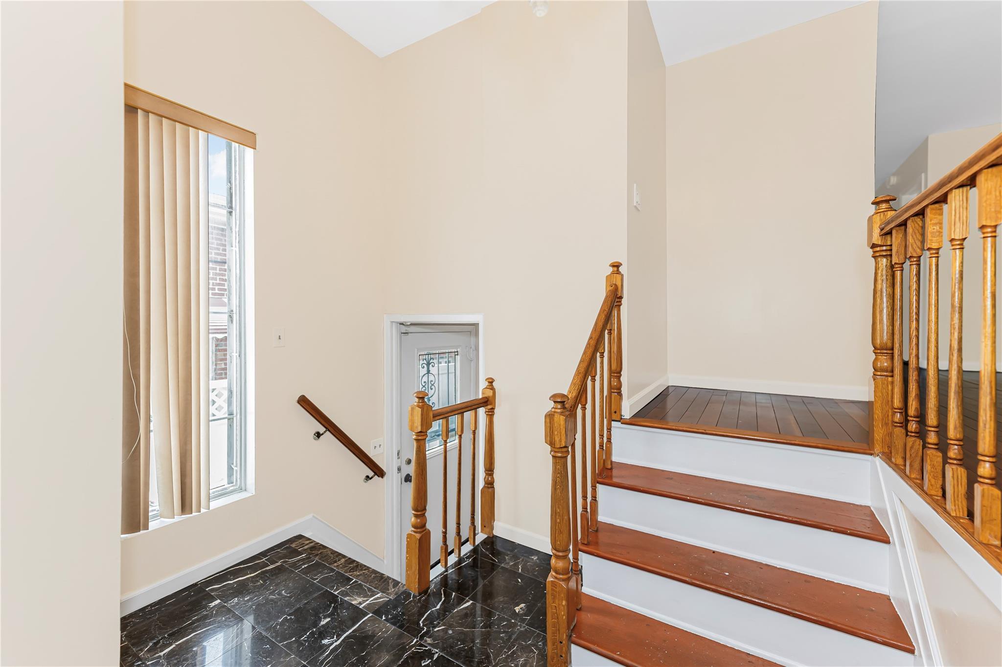 Single Family Delanoy  Bronx, NY 10469, MLS-880667-32