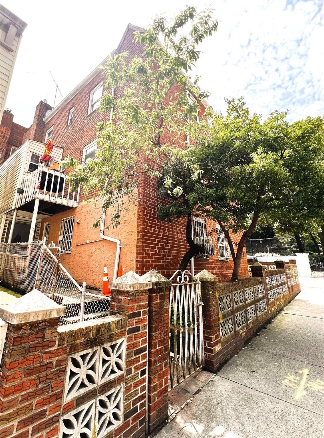 Single Family 56th St.  Queens, NY 11377, MLS-880673-5