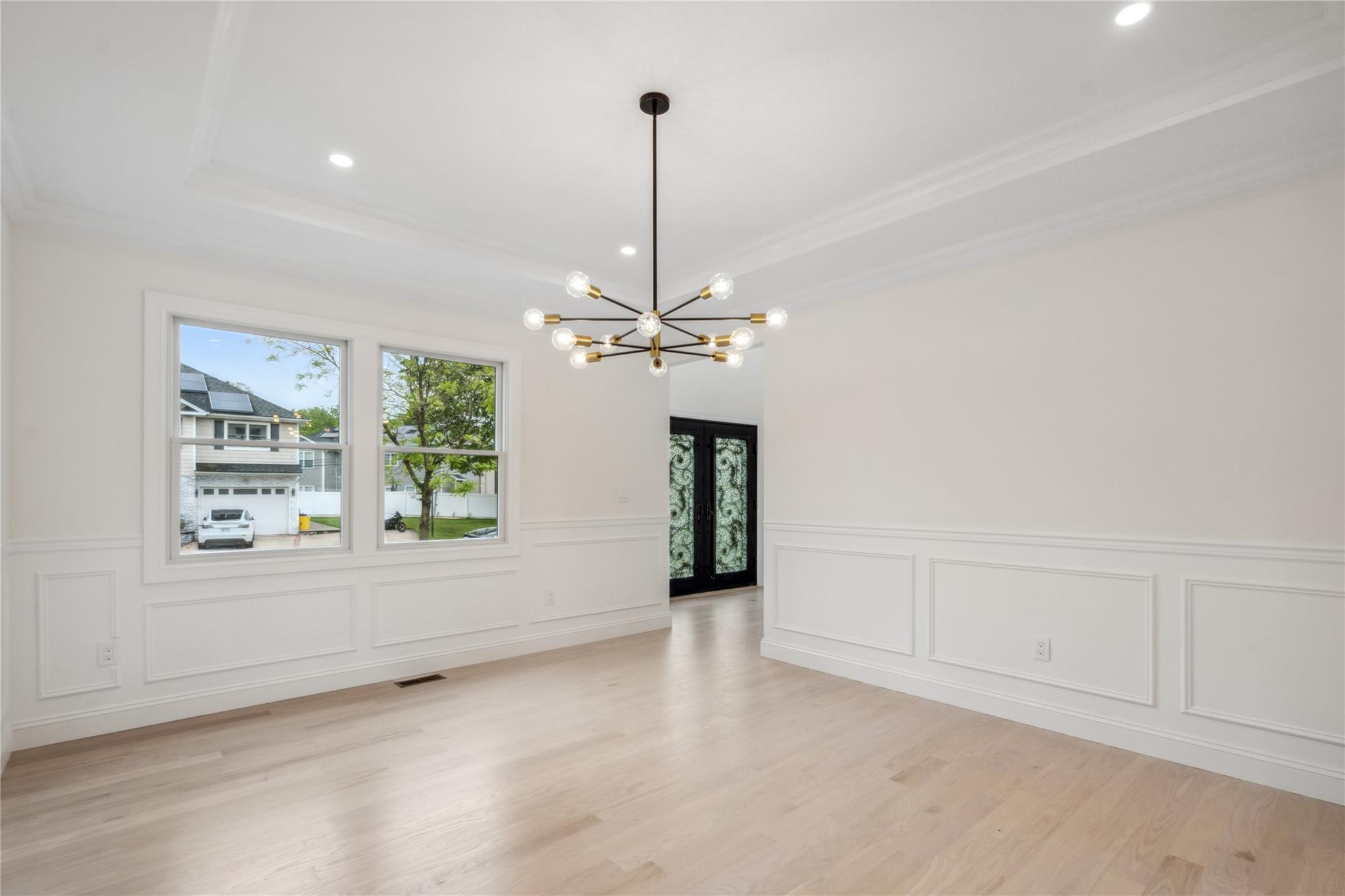 Single Family Lorraine  Nassau County, NY 11791, MLS-880703-17