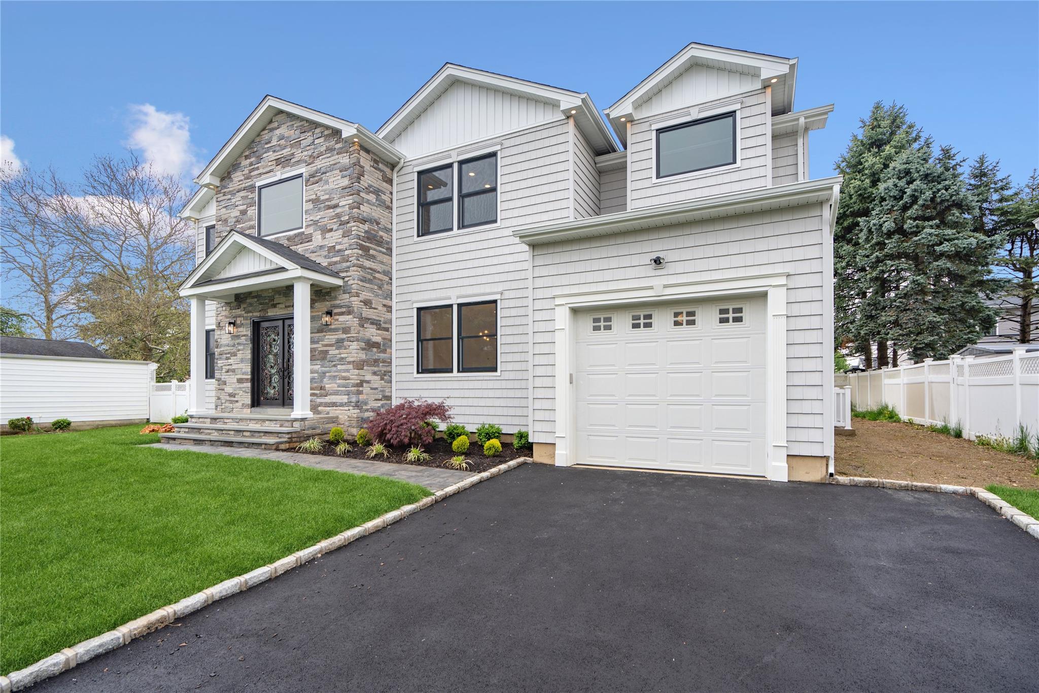 Single Family Lorraine  Nassau County, NY 11791, MLS-880703-2