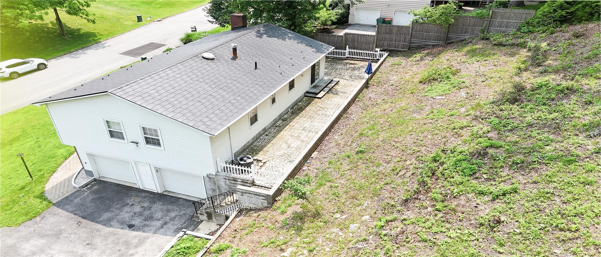 Single Family Boxwood Close  Dutchess County, NY 12533, MLS-880707-7