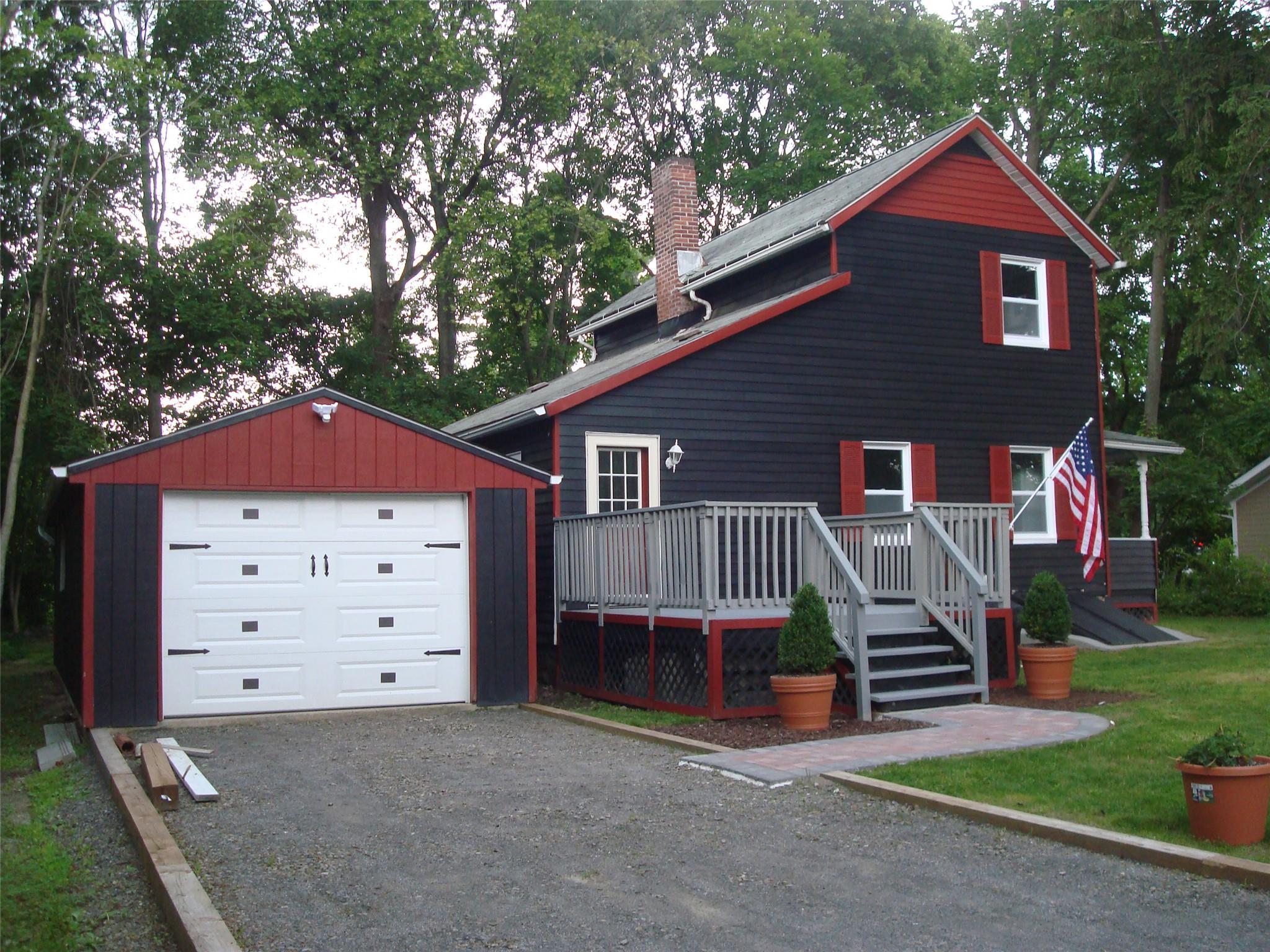 Single Family Cottage  Dutchess County, NY 12601, MLS-880731-2
