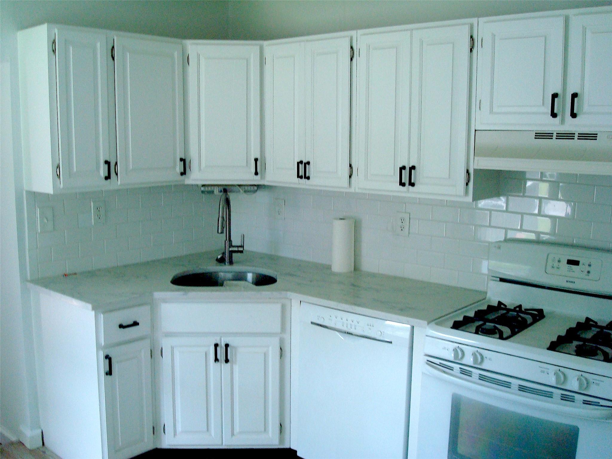 Single Family Cottage  Dutchess County, NY 12601, MLS-880731-7