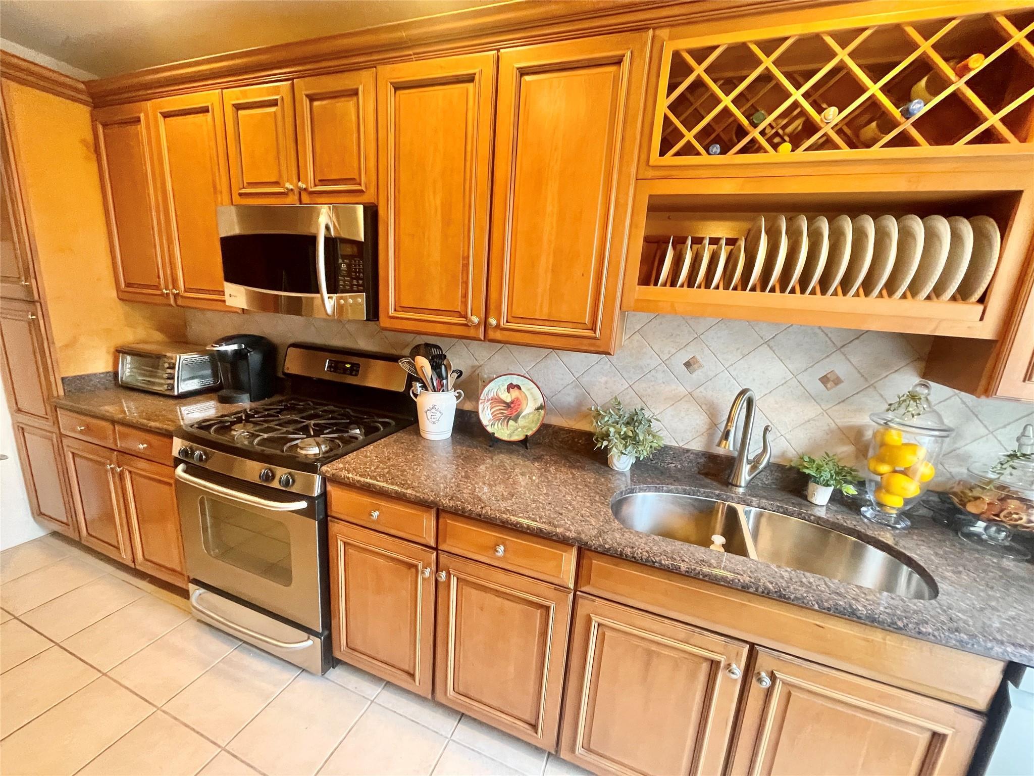 Single Family 79th  Queens, NY 11385, MLS-880764-14