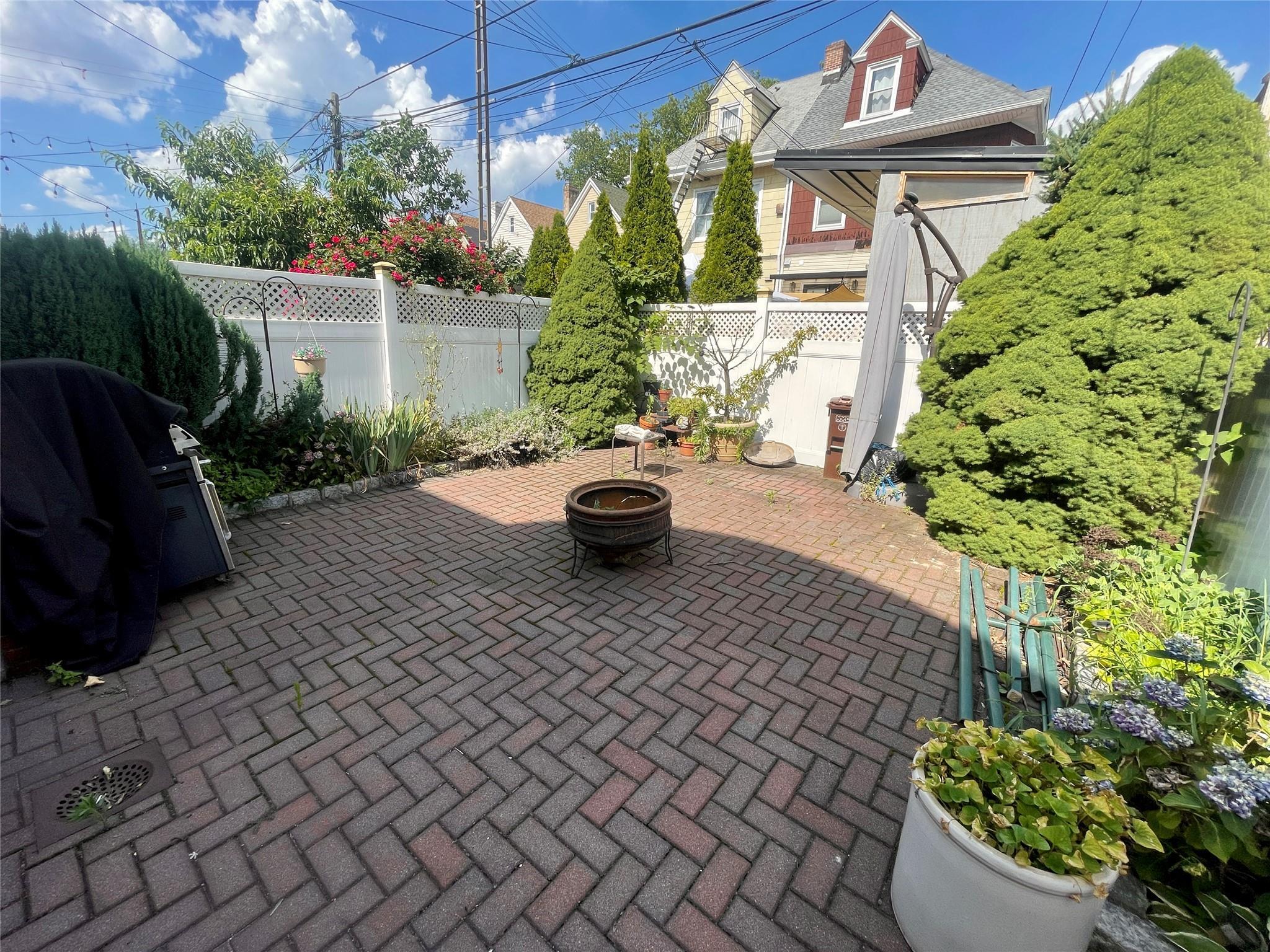 Single Family 79th  Queens, NY 11385, MLS-880764-18