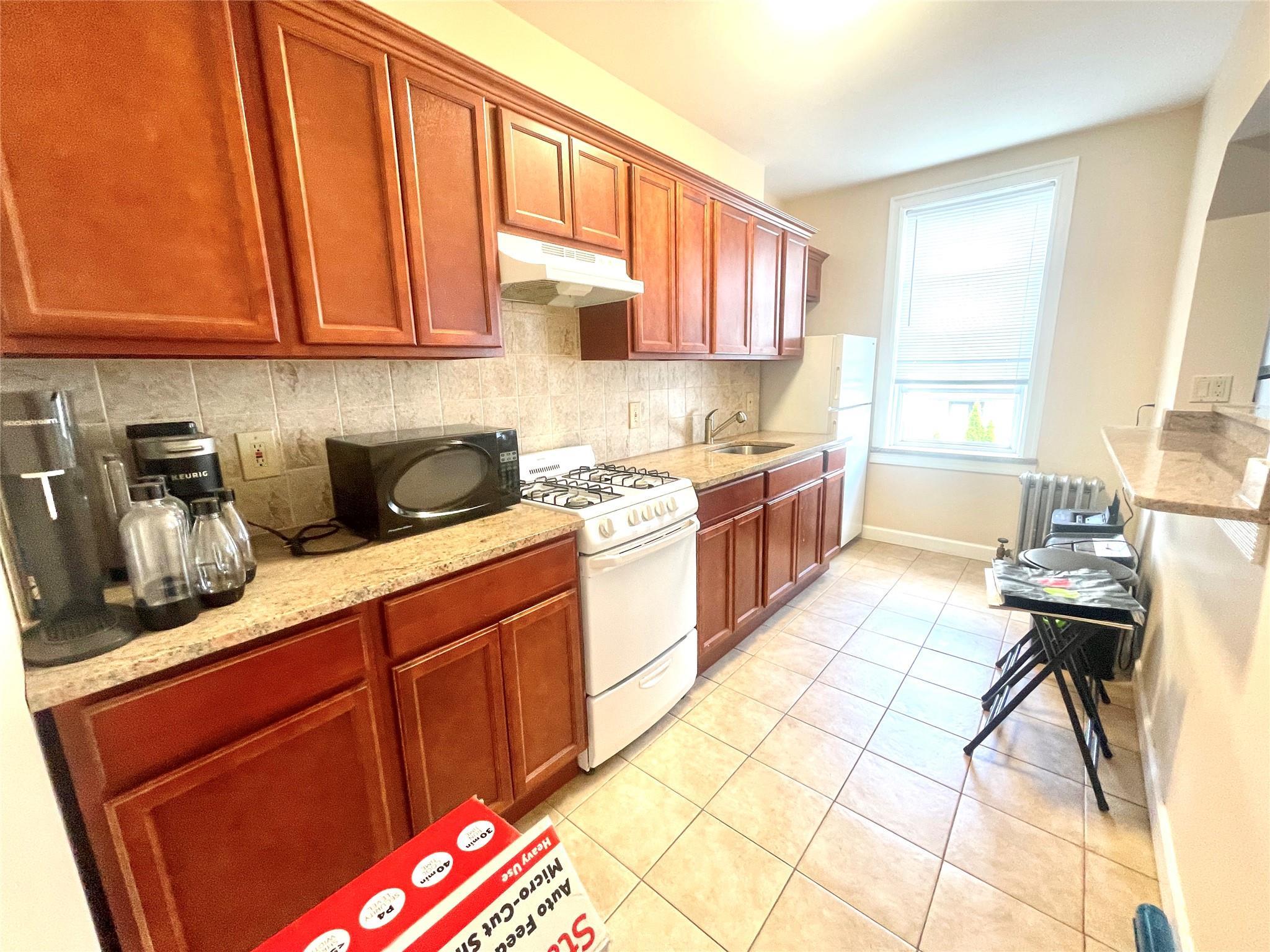 Single Family 79th  Queens, NY 11385, MLS-880764-8