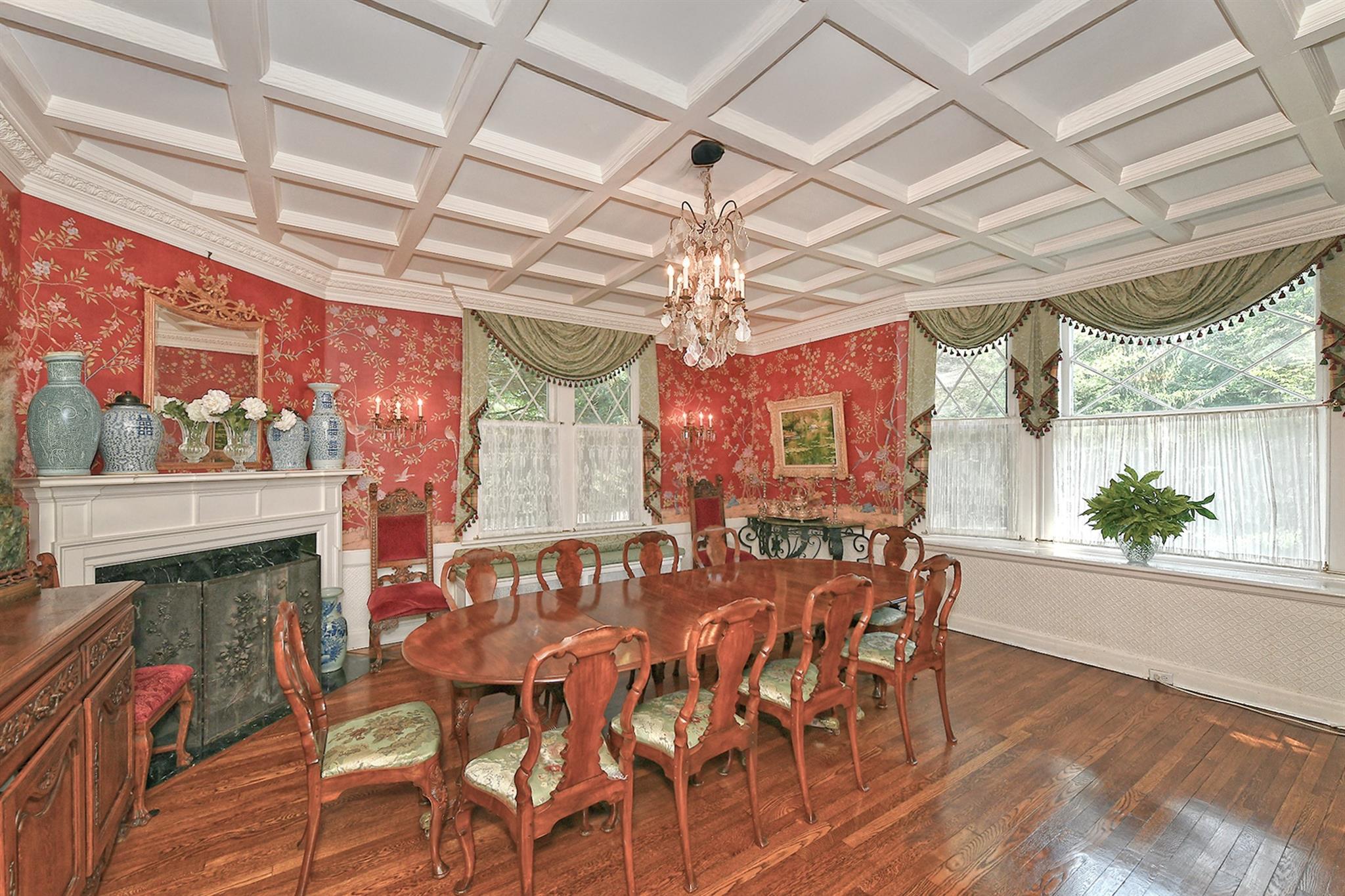 Single Family Horse Hollow  Nassau County, NY 11560, MLS-880807-15