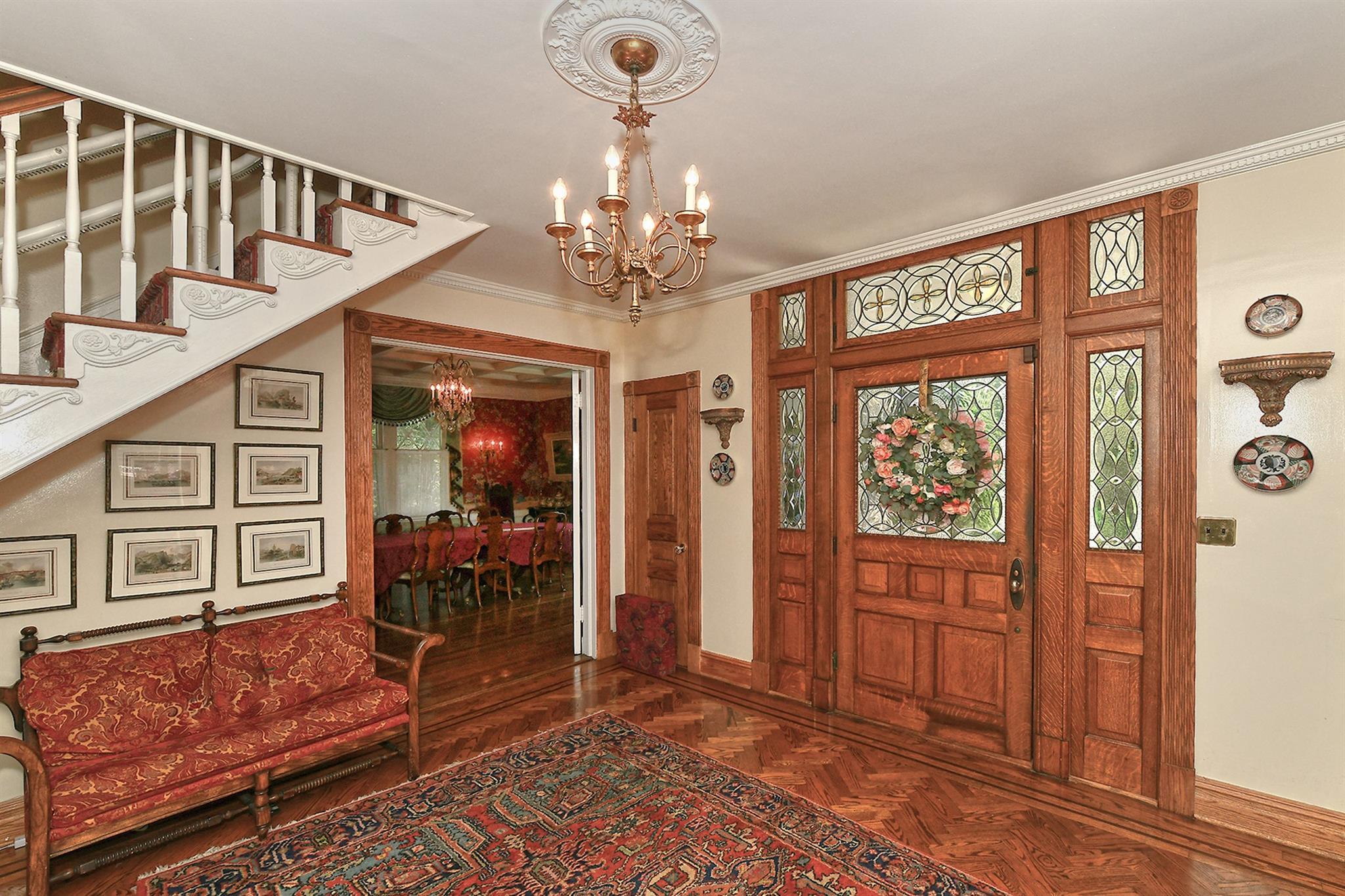 Single Family Horse Hollow  Nassau County, NY 11560, MLS-880807-6