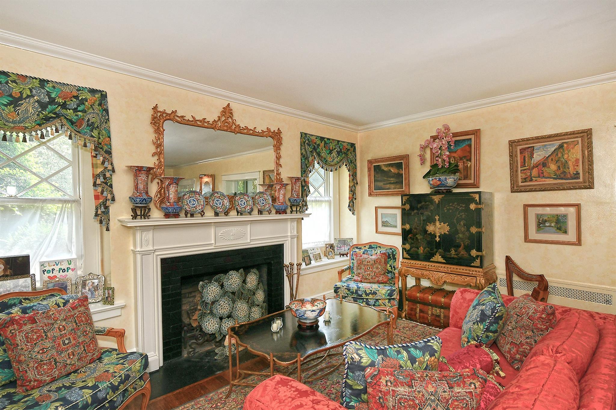 Single Family Horse Hollow  Nassau County, NY 11560, MLS-880807-9
