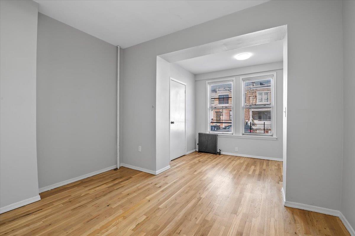 Single Family Georgia  Brooklyn, NY 11207, MLS-880827-5