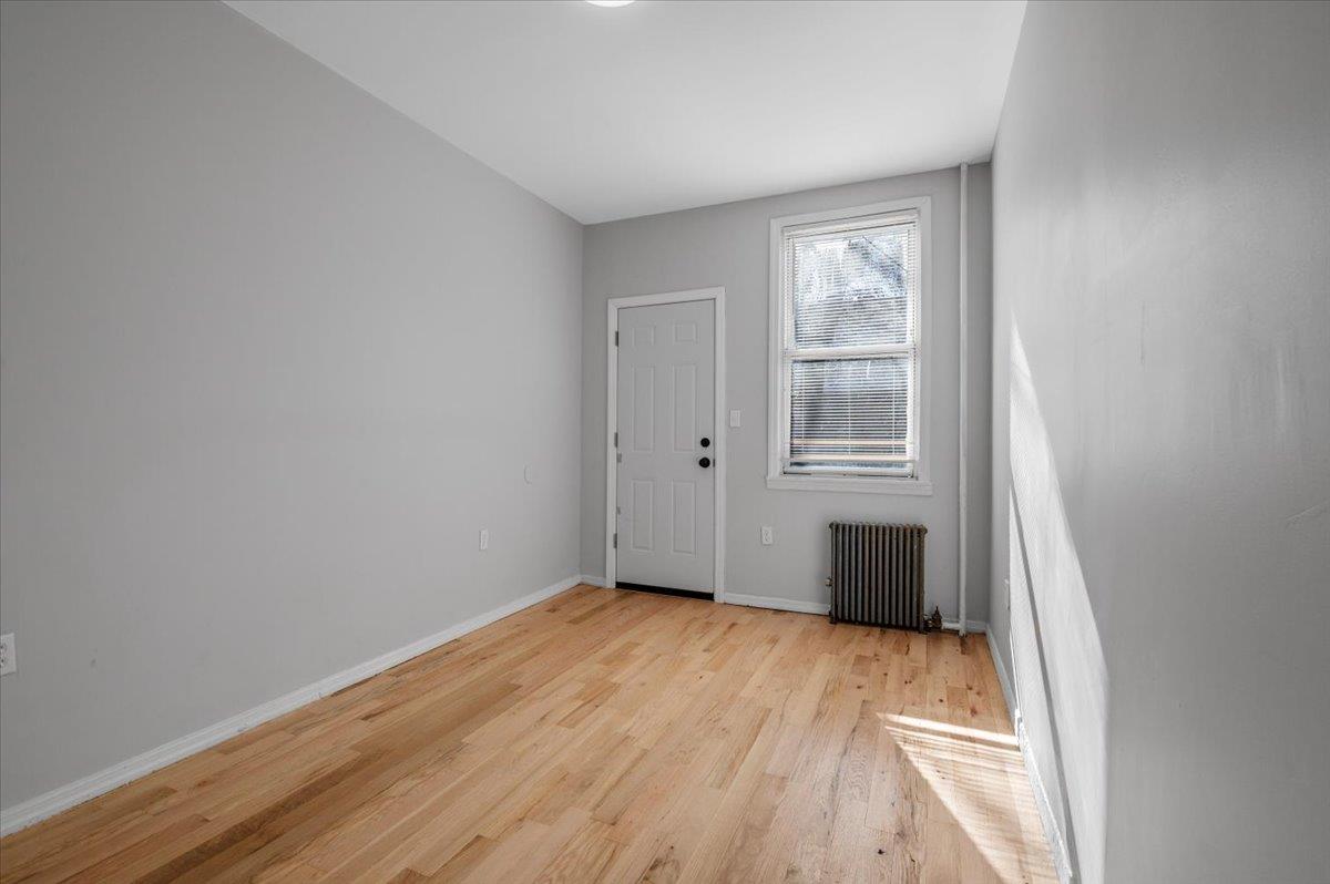Single Family Georgia  Brooklyn, NY 11207, MLS-880827-7