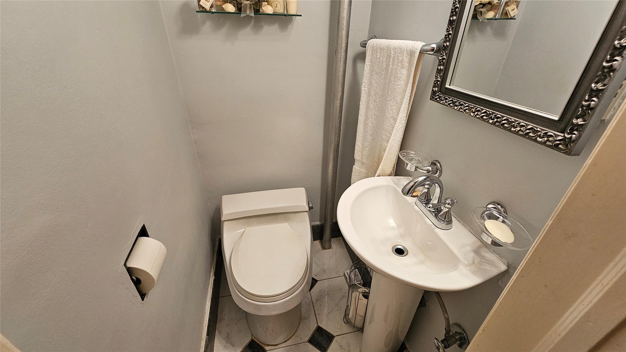 Single Family 65th  Queens, NY 11375, MLS-880852-7