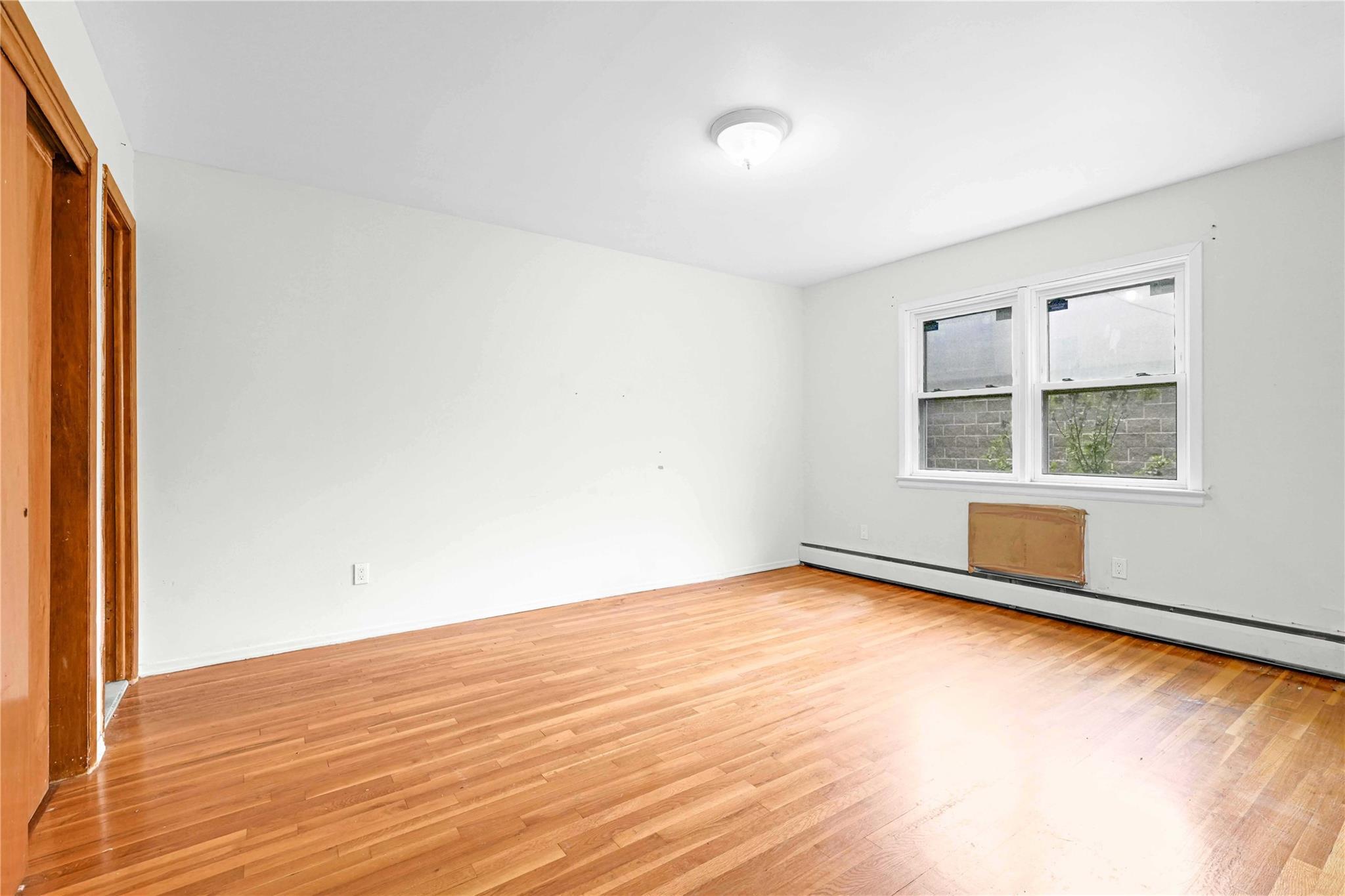 Single Family Roosevelt  Queens, NY 11354, MLS-880867-11