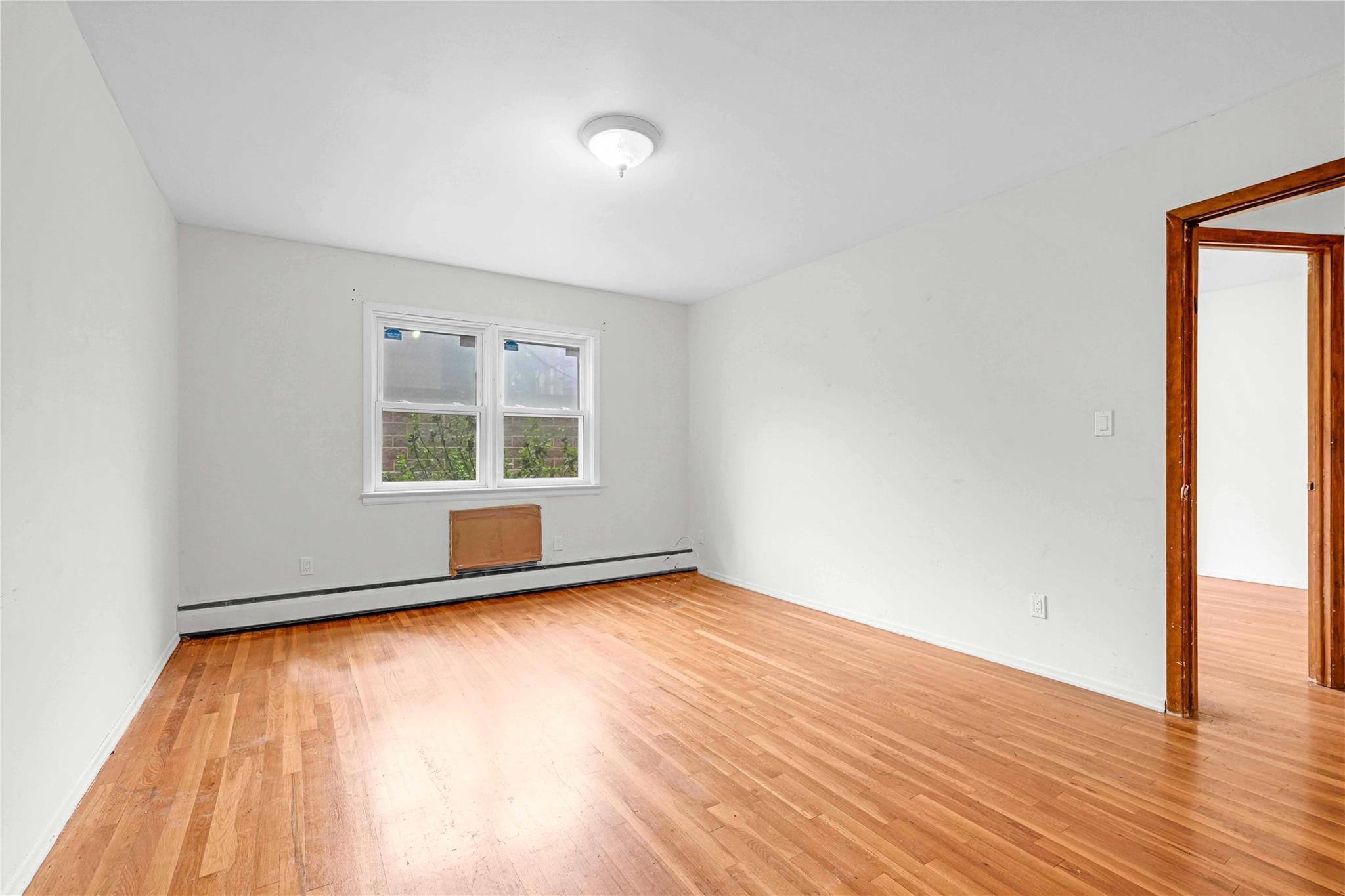 Single Family Roosevelt  Queens, NY 11354, MLS-880867-12