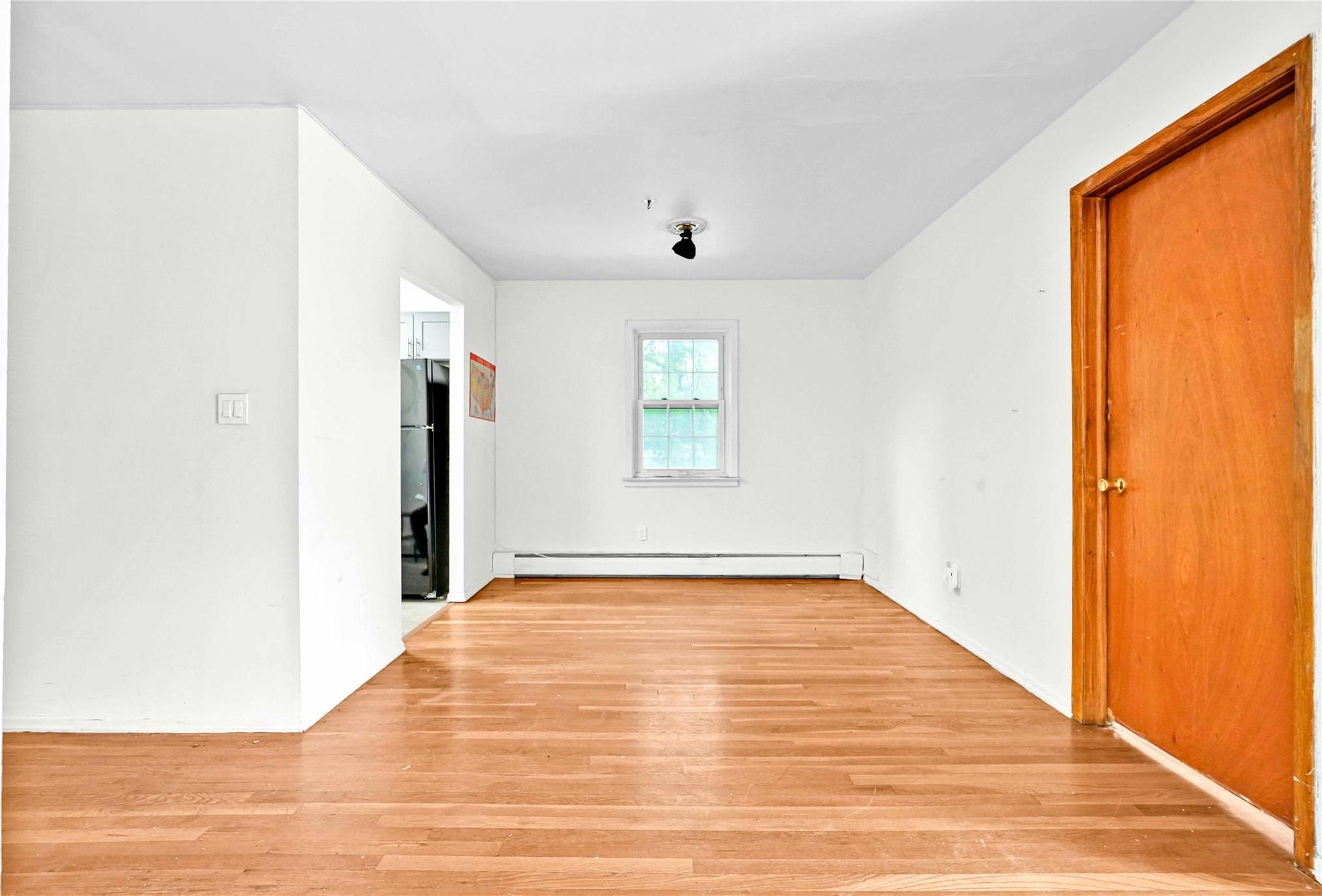 Single Family Roosevelt  Queens, NY 11354, MLS-880867-18
