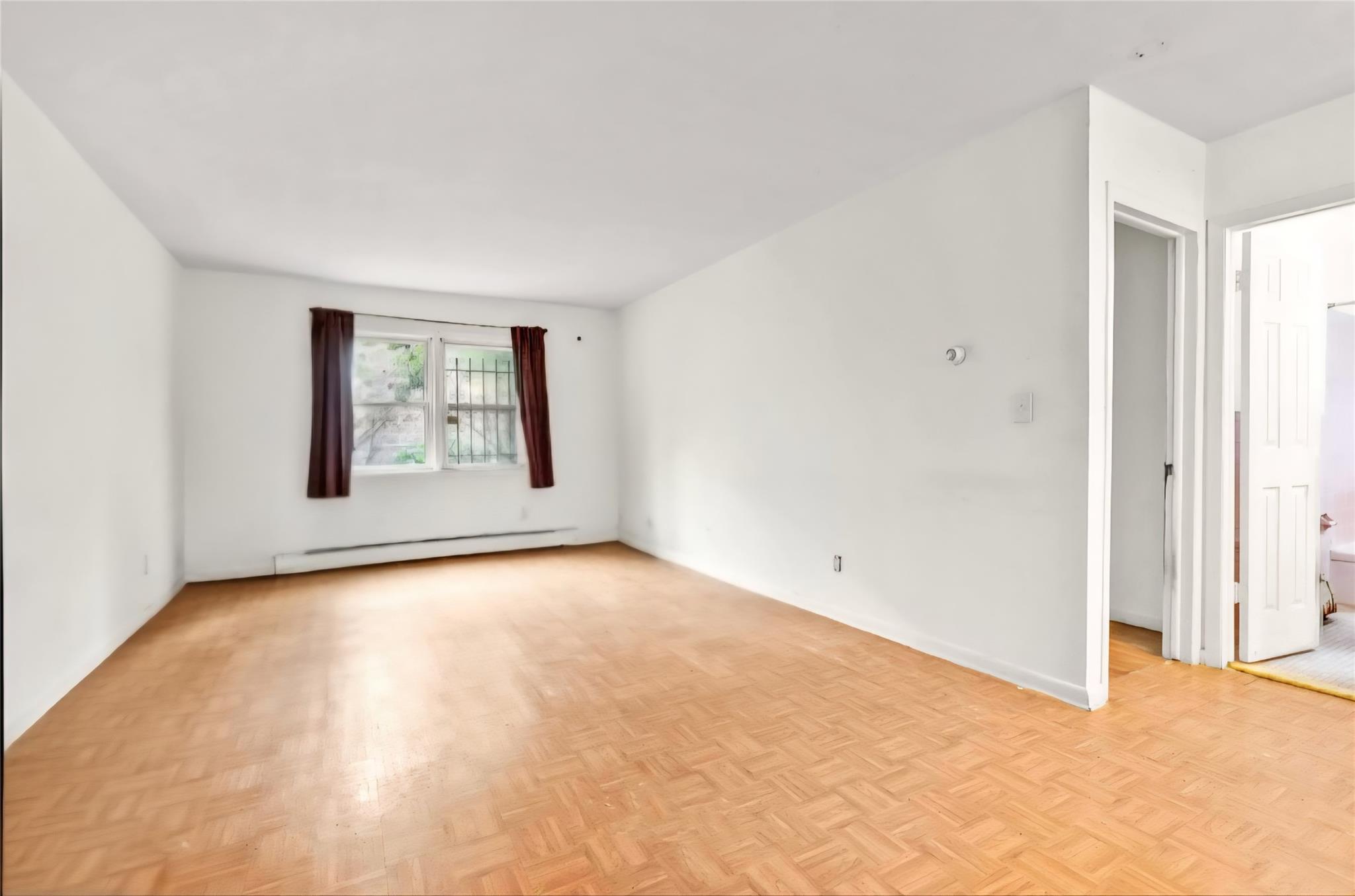 Single Family Roosevelt  Queens, NY 11354, MLS-880867-24