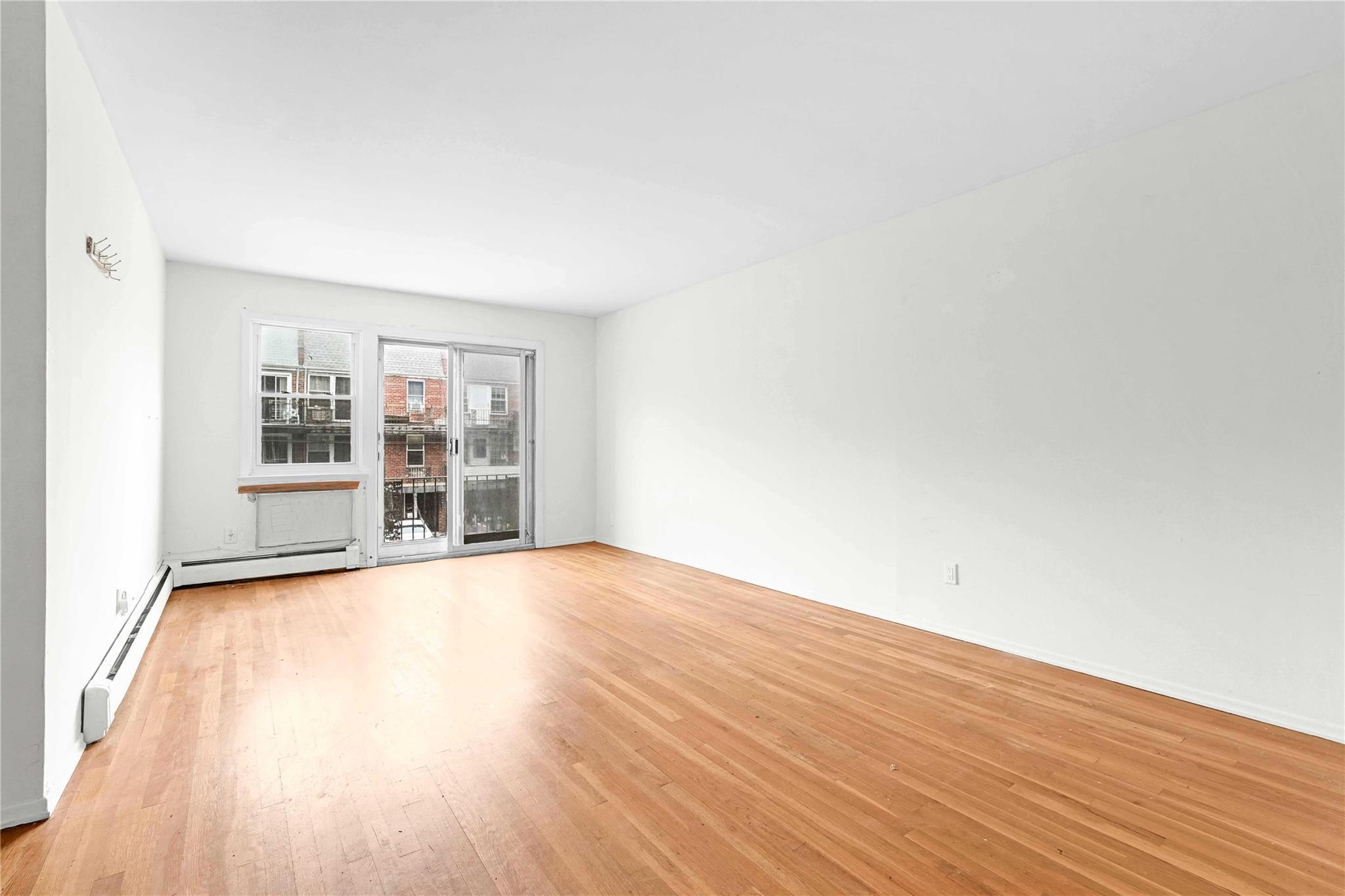 Single Family Roosevelt  Queens, NY 11354, MLS-880867-5