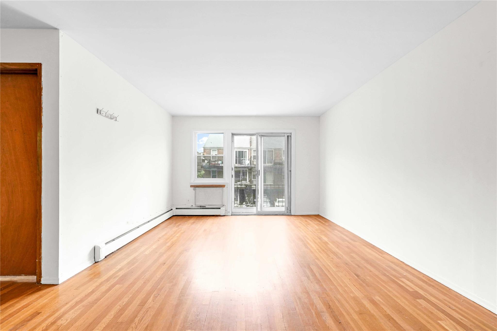Single Family Roosevelt  Queens, NY 11354, MLS-880867-7