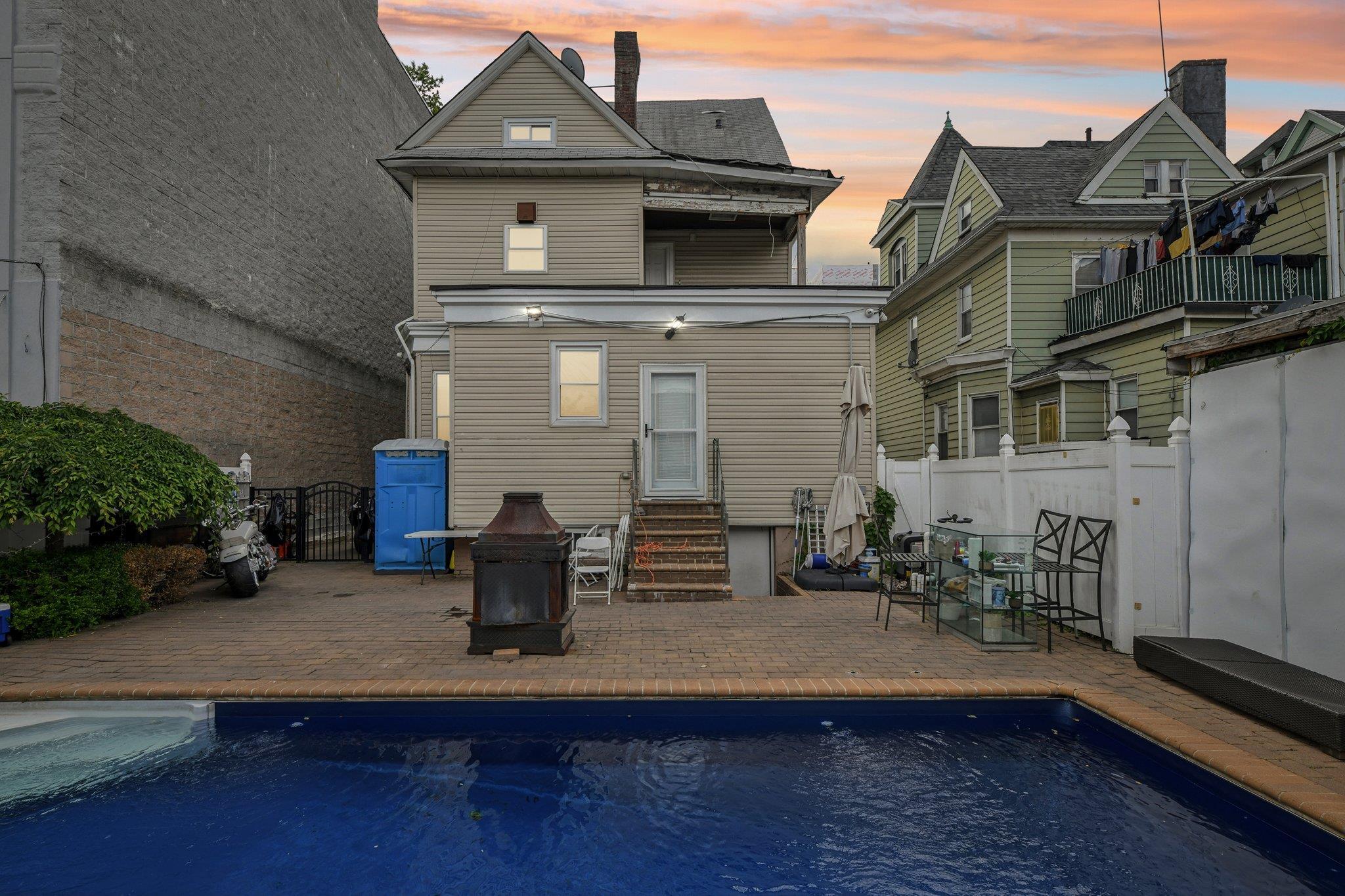 Single Family 26th Brooklyn, NY 11226, MLS-880874-24