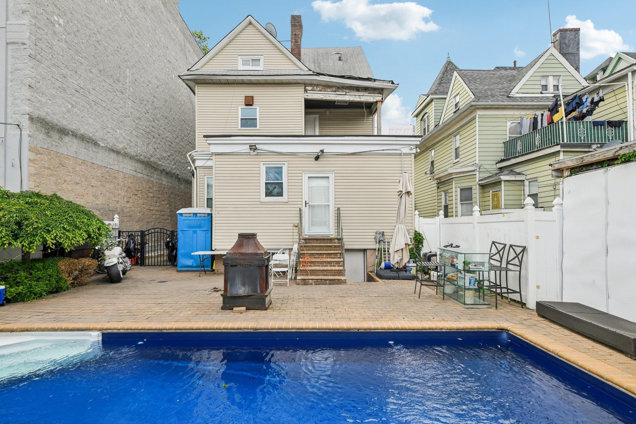 Single Family 26th Brooklyn, NY 11226, MLS-880874-32